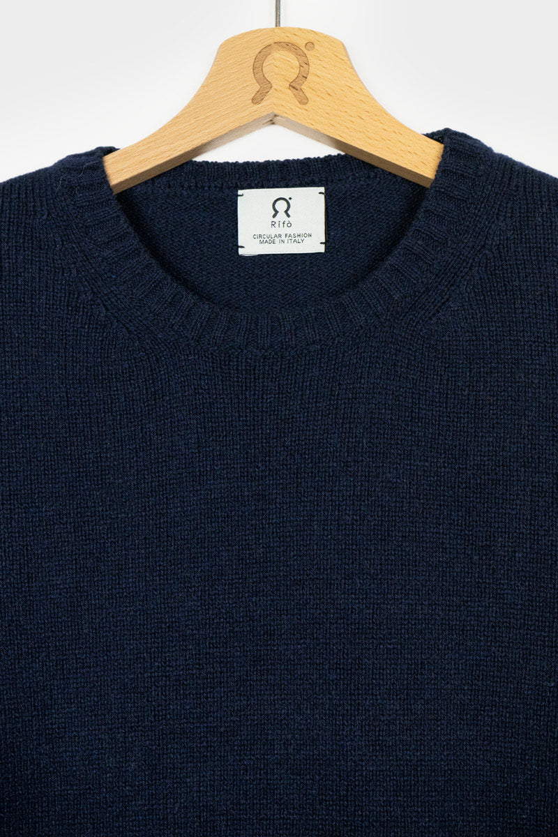 Pull col rond en cachemire recyclé | marine "maglia romeo blu mora"