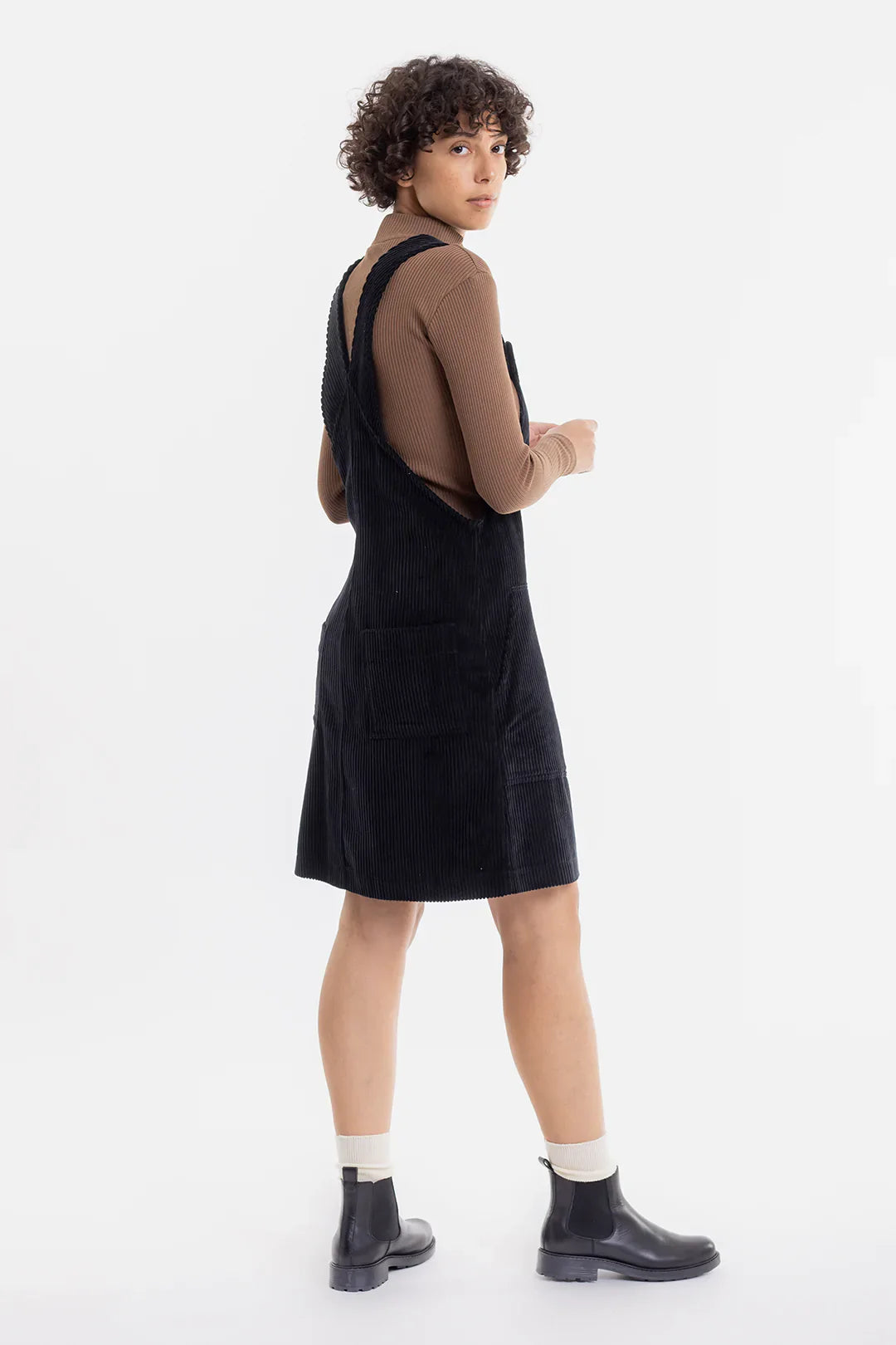 Robe salopette noire en coton bio - dungaree corduroy dress black