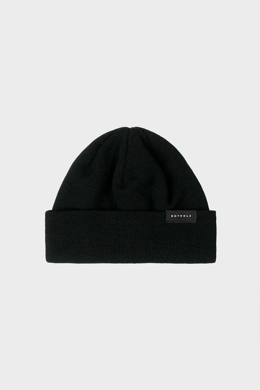 Bonnet noir marin en laine mérinos bio - short fine merino beanie black