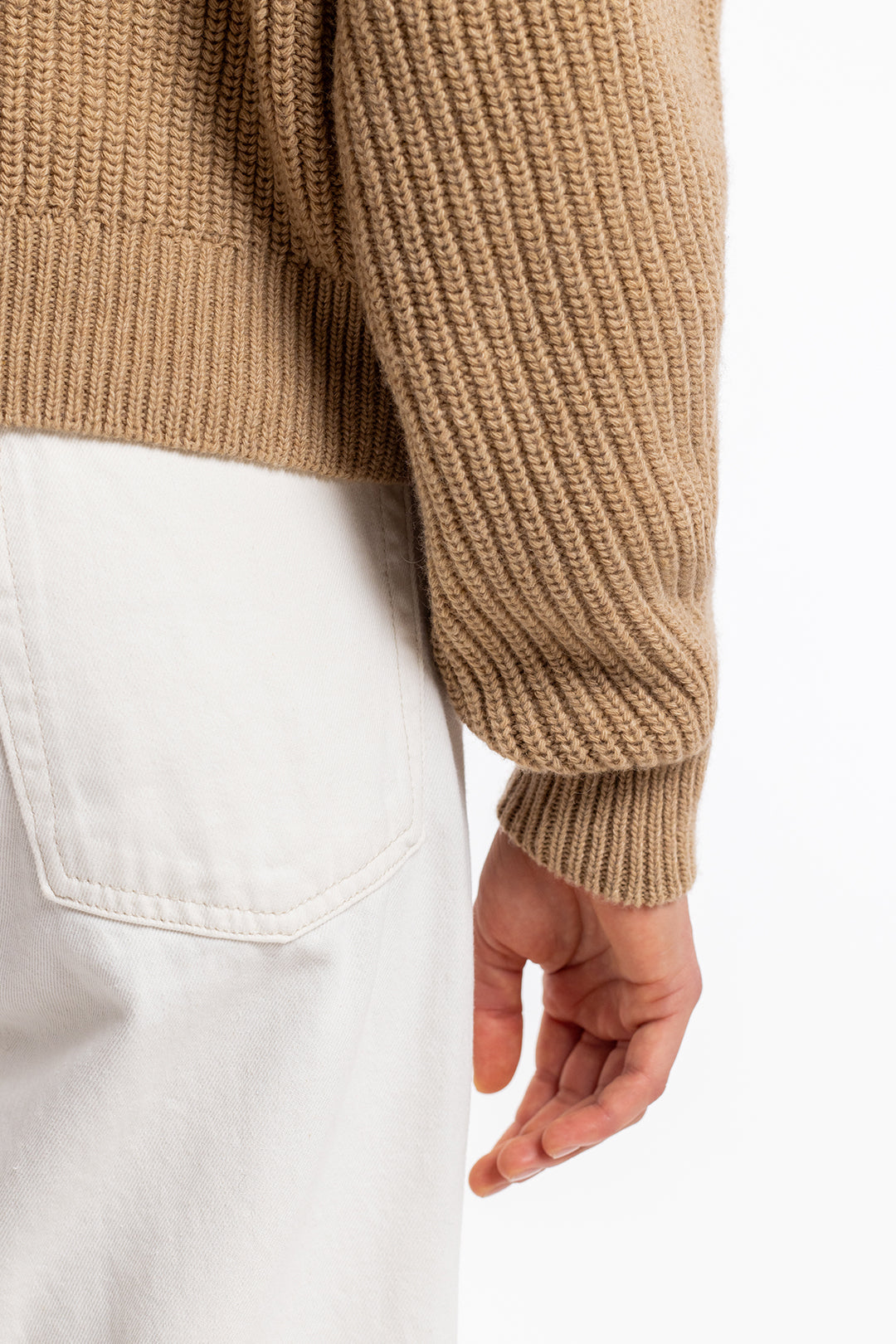 pull maille en laine recyclée | camel "women's knit sweater oatmeal"