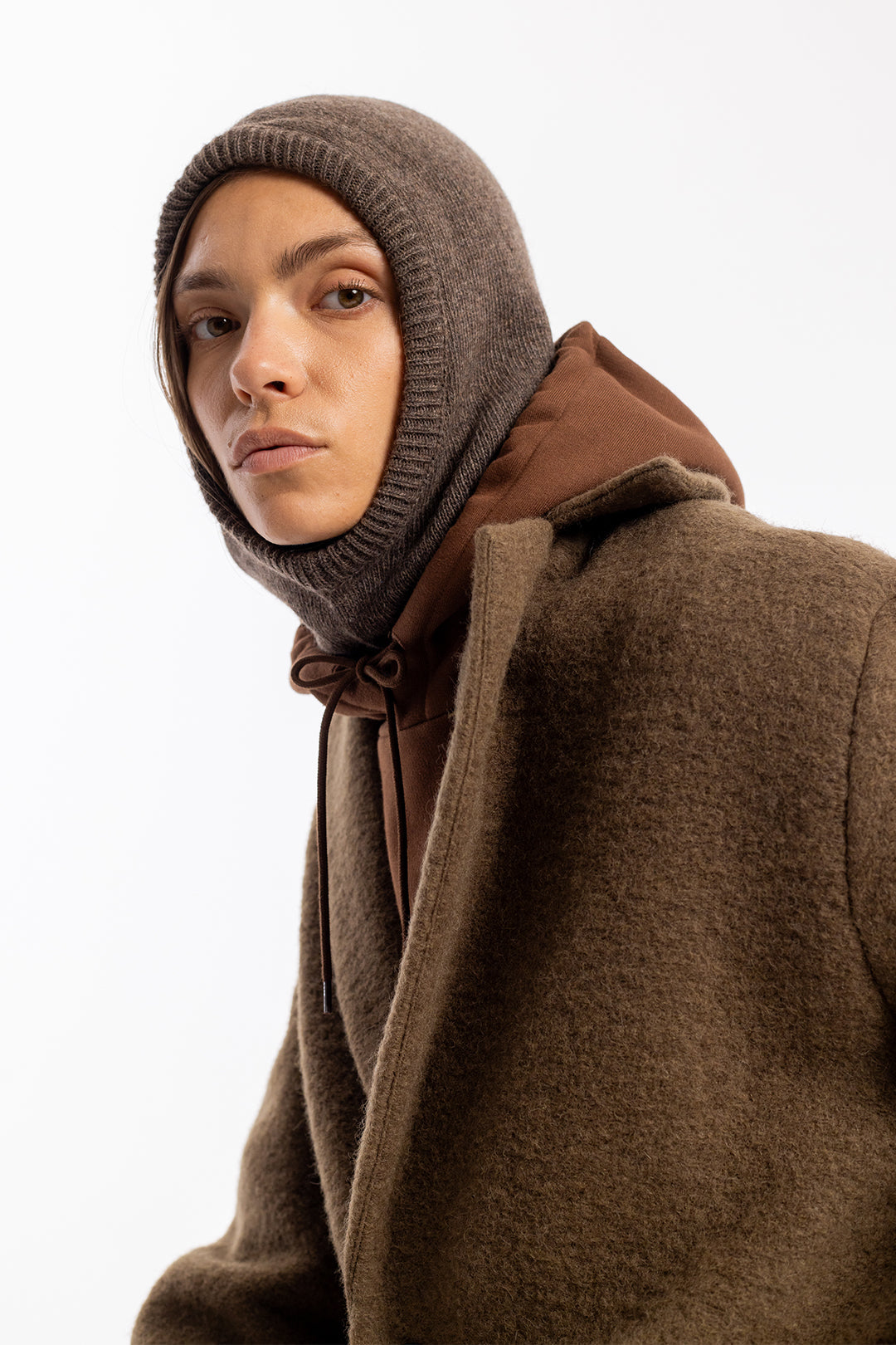 Cagoule en matières recyclées | marron "knit hood rosewood"