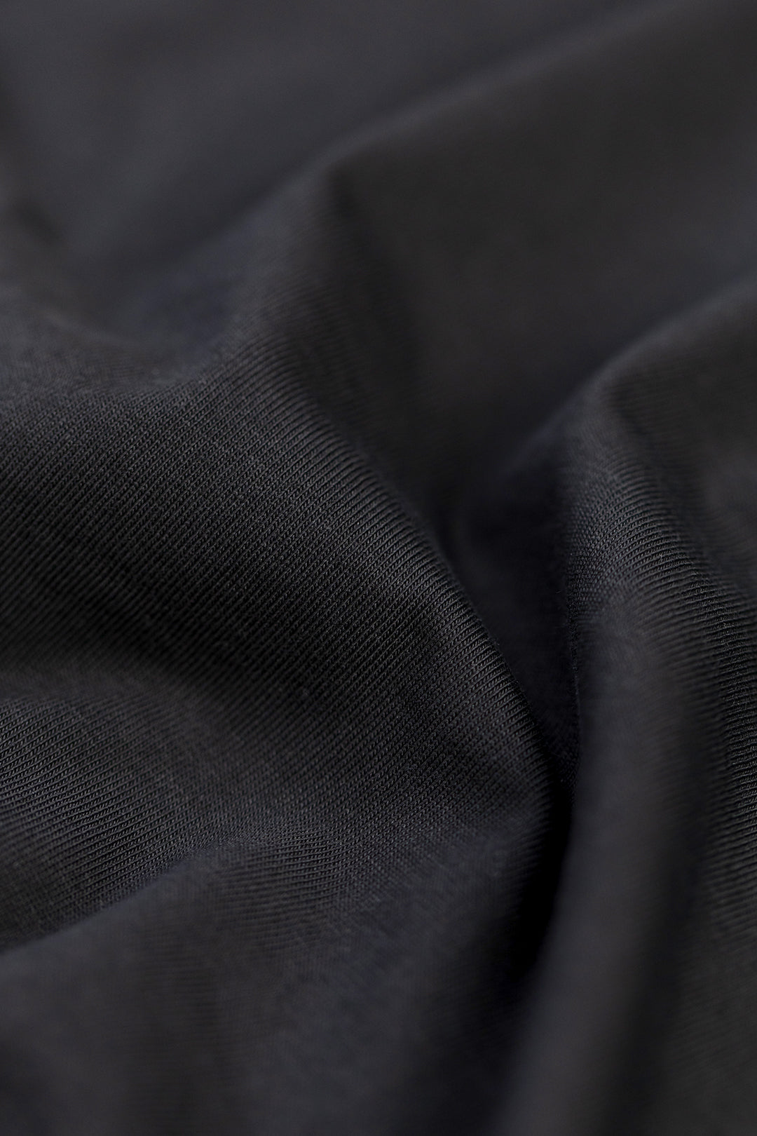 T-shirt en coton bio | noir "cropped t-shirt true black"