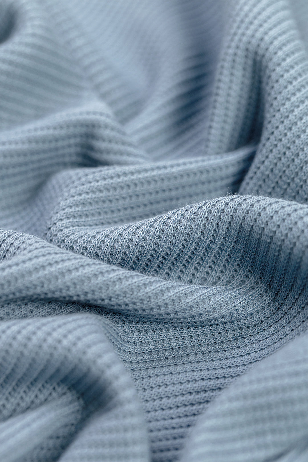 T-shirt en maille de coton bio | bleu "waffle t-shirt stone blue"