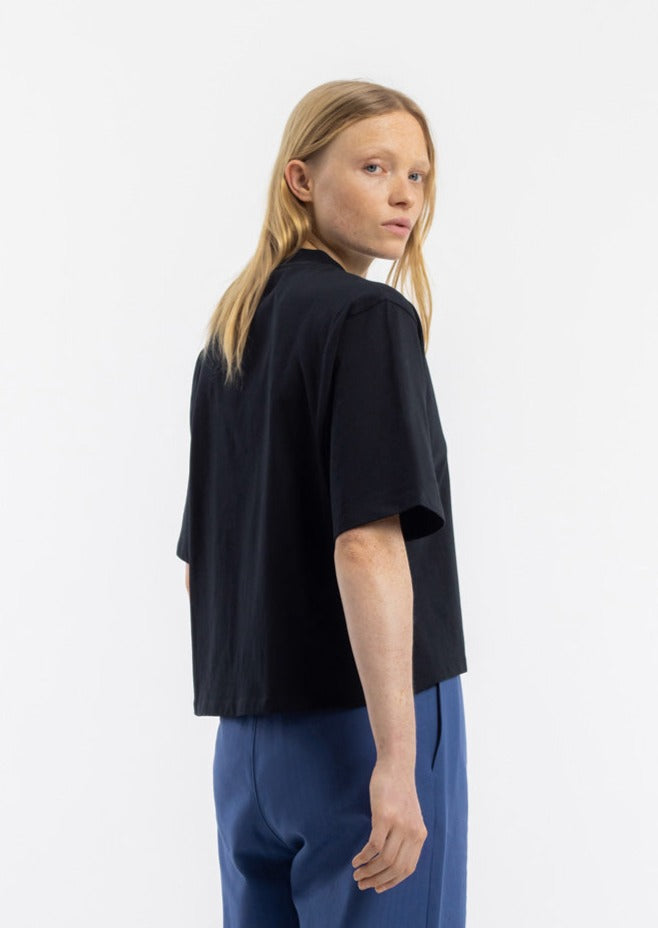 T-shirt en coton bio | noir "cropped t-shirt true black"