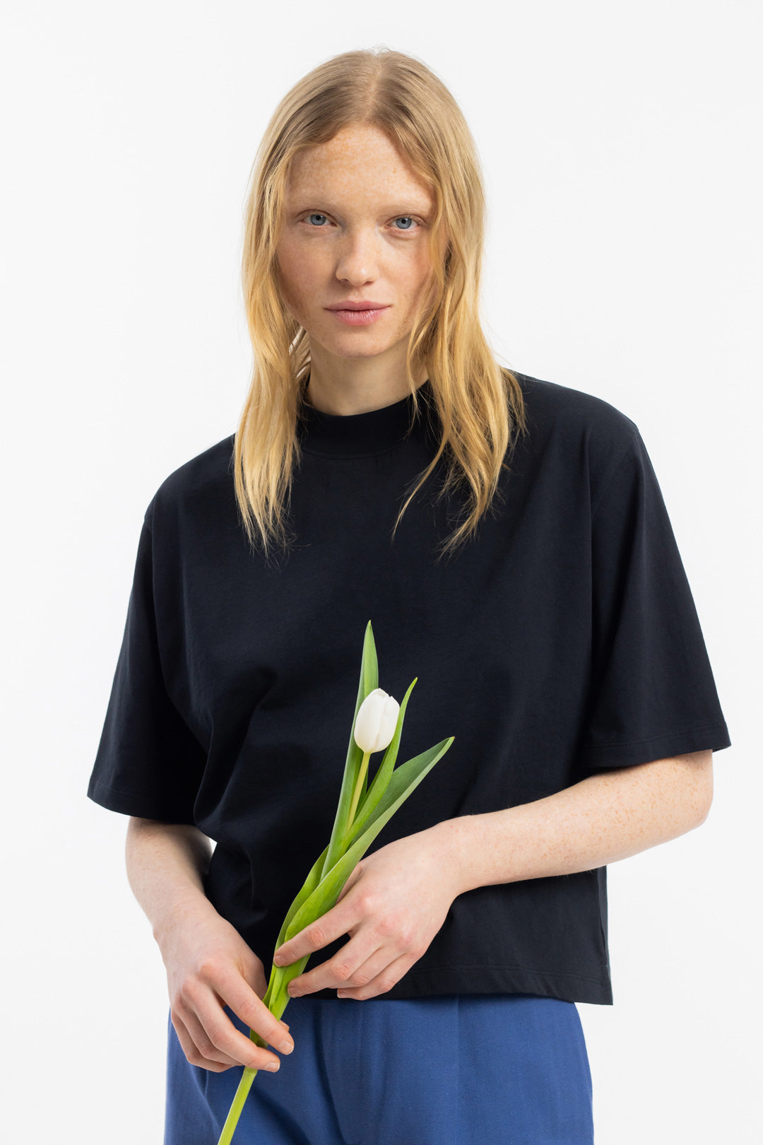 T-shirt en coton bio | noir "cropped t-shirt true black"