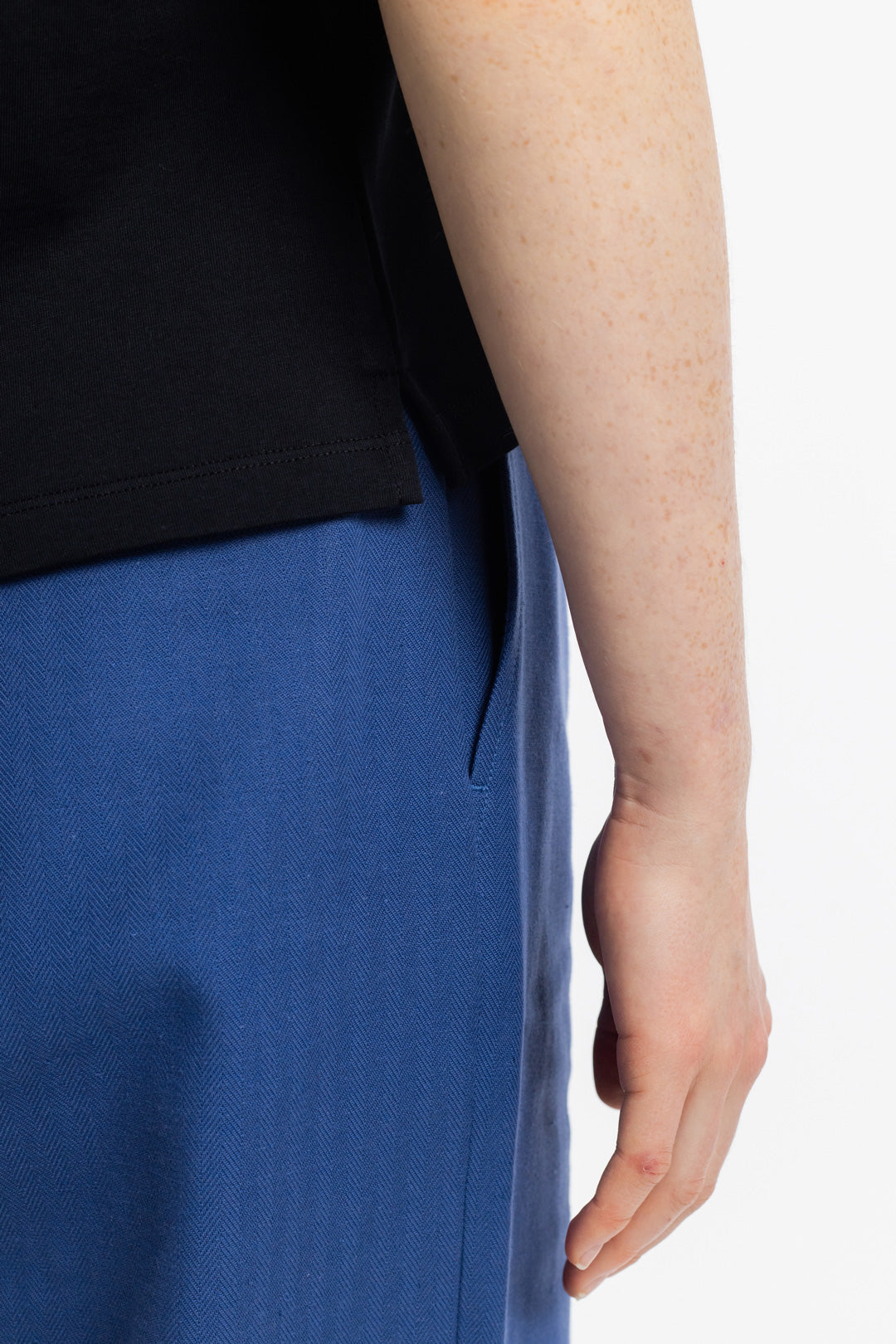 T-shirt en coton bio | noir "cropped t-shirt true black"