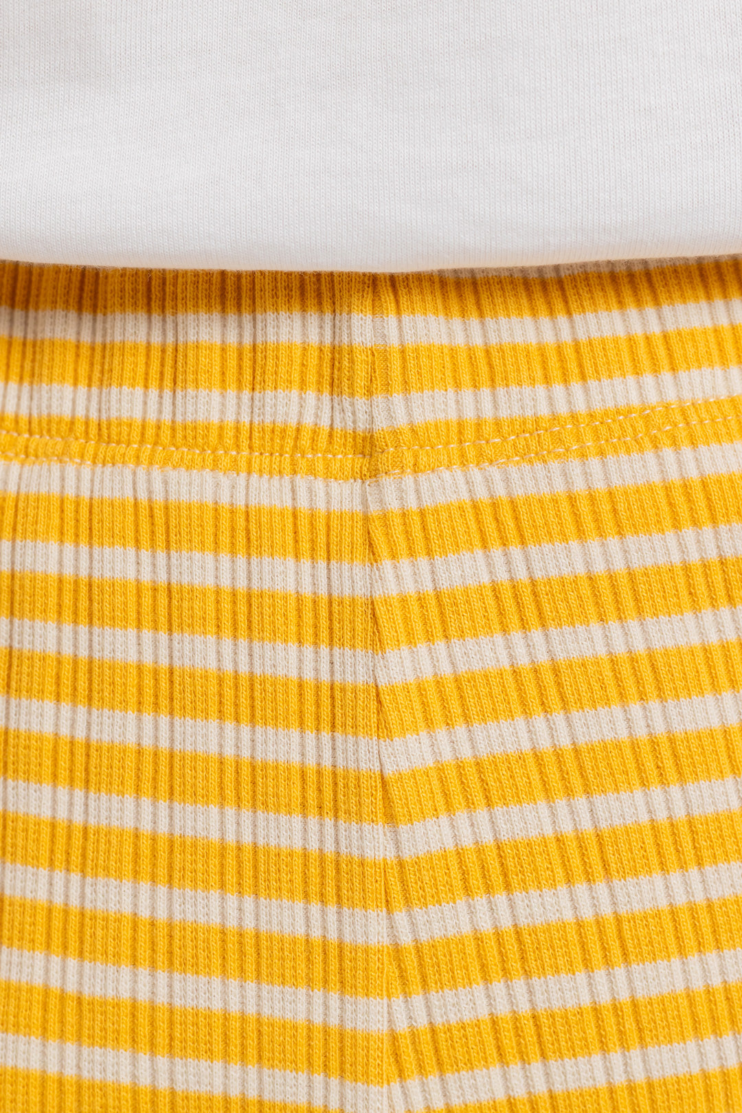 Pantalon ample en coton bio | Rayé jaune et blanc "ribbed lounge pant yellow/sand stripe"