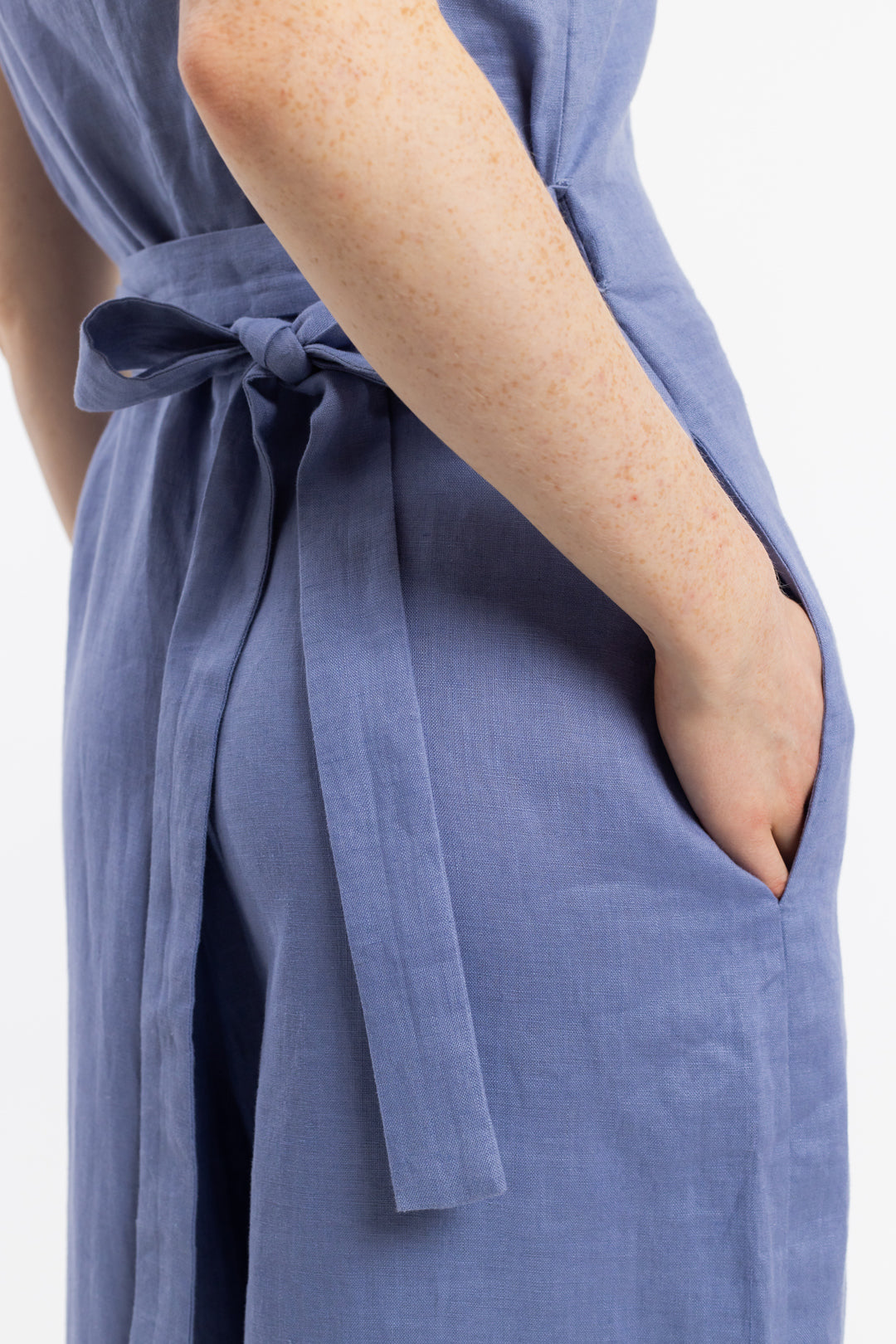 Combinaison en coton bio et lin | bleu "relaxed jumpsuit stone blue"