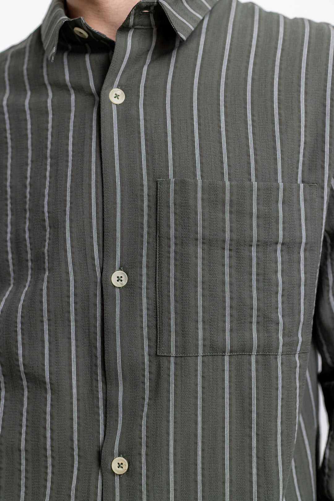 Chemise rayée en coton bio | Vert olive "square shirt olive stripe"