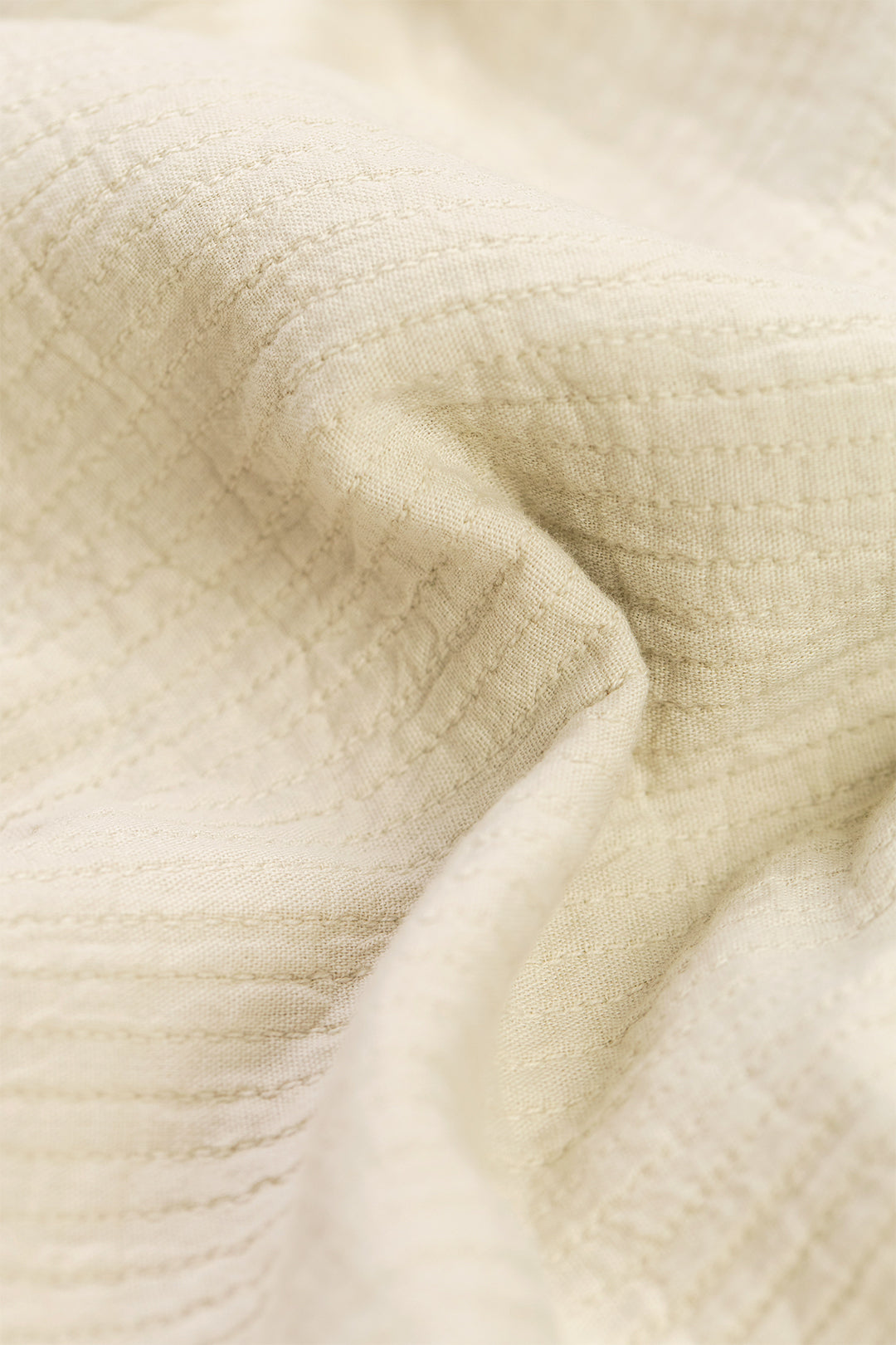 Chemise courte en coton bio | écru "cropped bowling shirt washed sand"