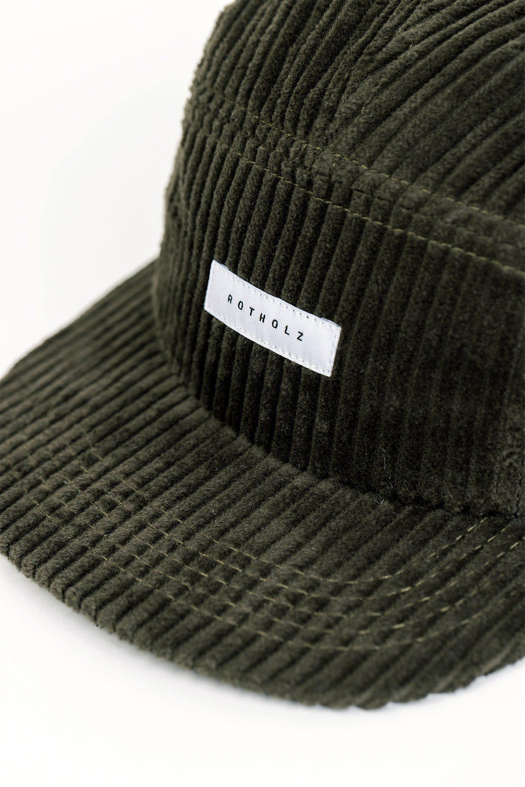 Casquette olive 5 panneaux en velours de coton bio - label corduroy 5 panel cap olive