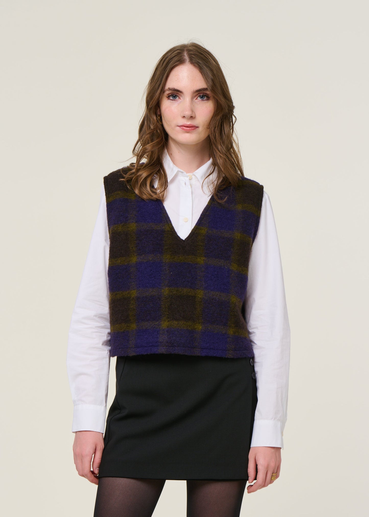 pull sans manches en laine et coton bio | carreaux "cropped vest wool-blend - purple checked"