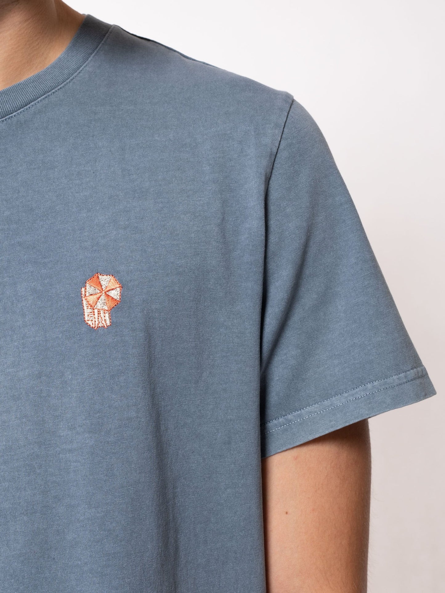 T-shirt bleu clair en coton bio - Roy Beach 50s Blue