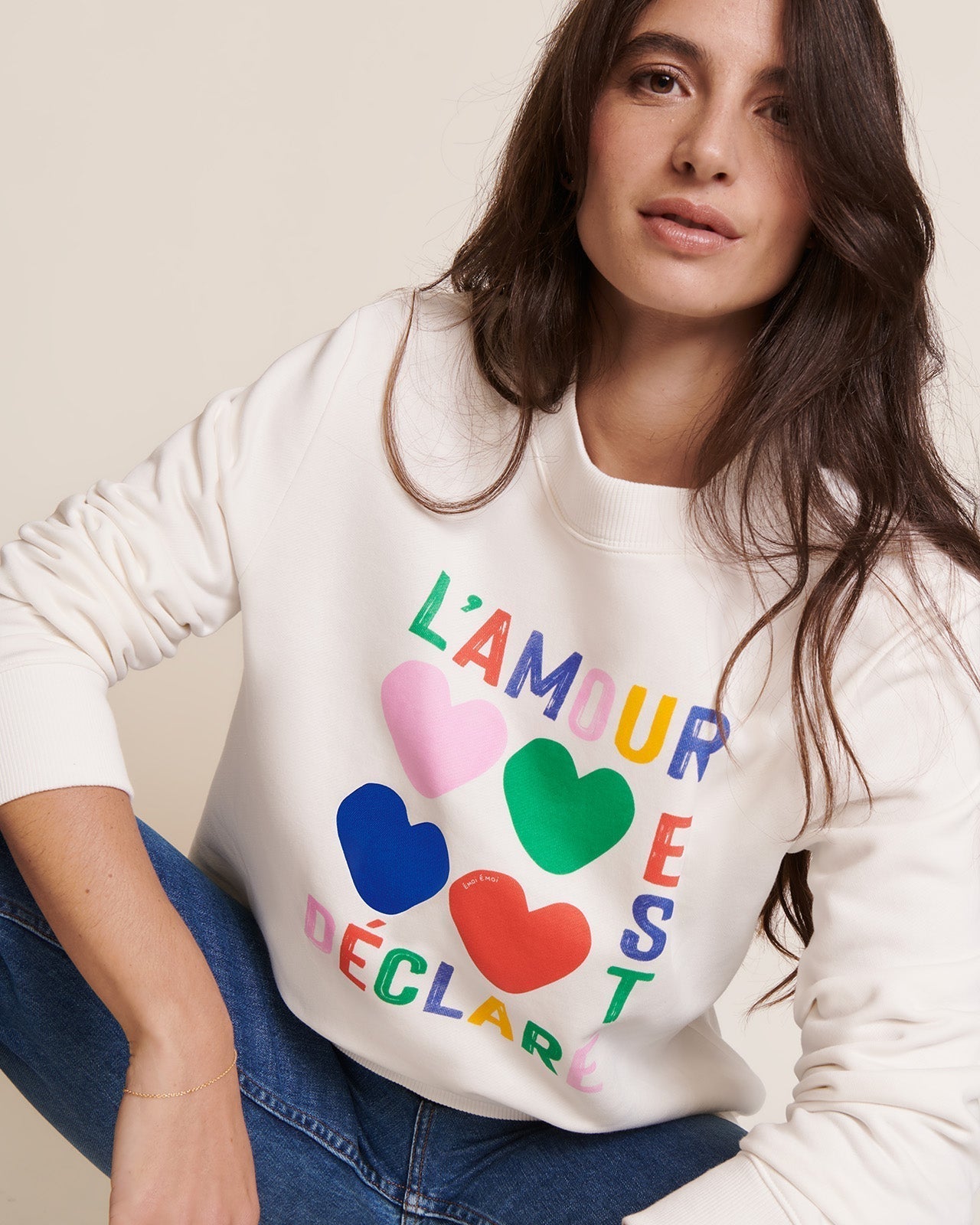 Sweat brodé en coton bio | multicolore "sweat l'amour est déclaré multicolore"