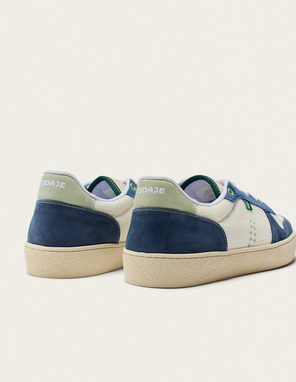 Baskets en cuir certifié | blanc "baskets basses arthur - pétrole blanc"