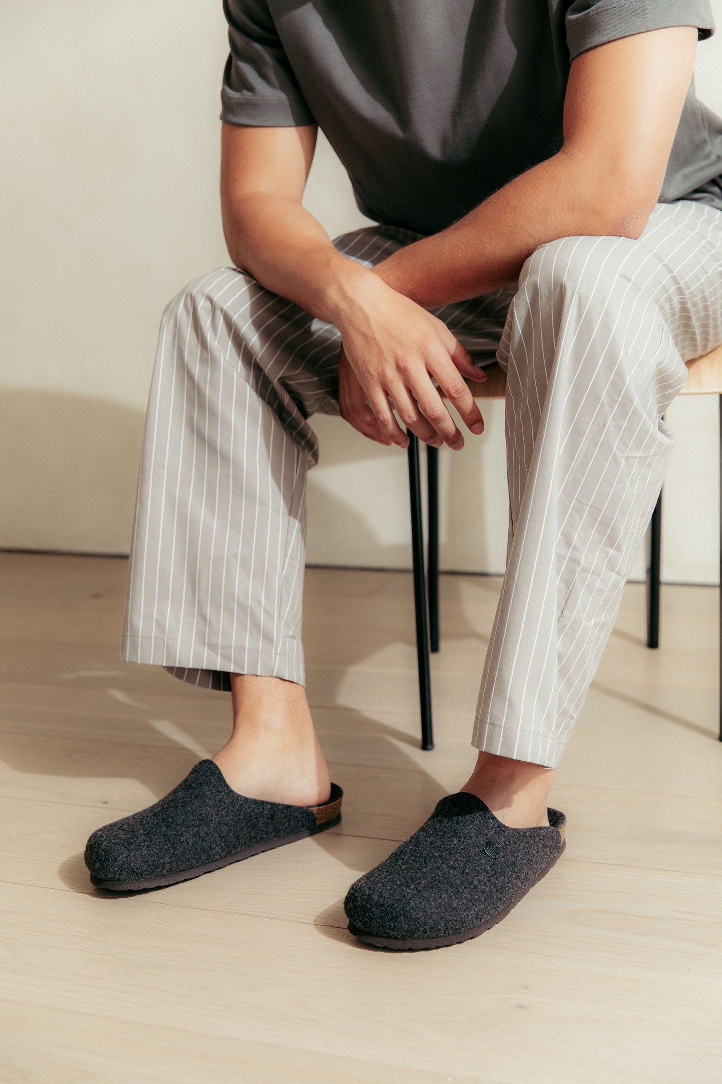Chaussons sabots en matières recyclées | marron "helsinki monochrome brown"