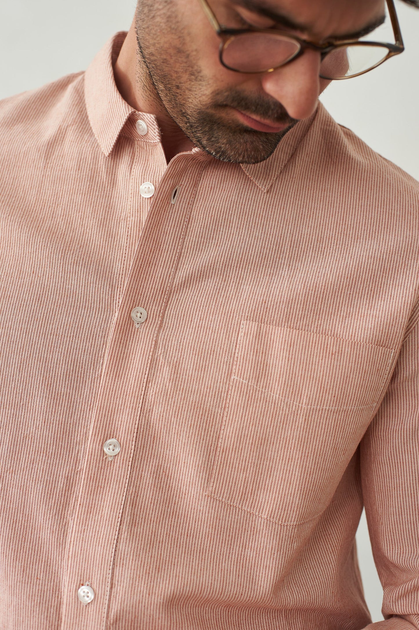 Chemise en coton bio | Rayé blanc et pêche "simon eco oxford striped peach"