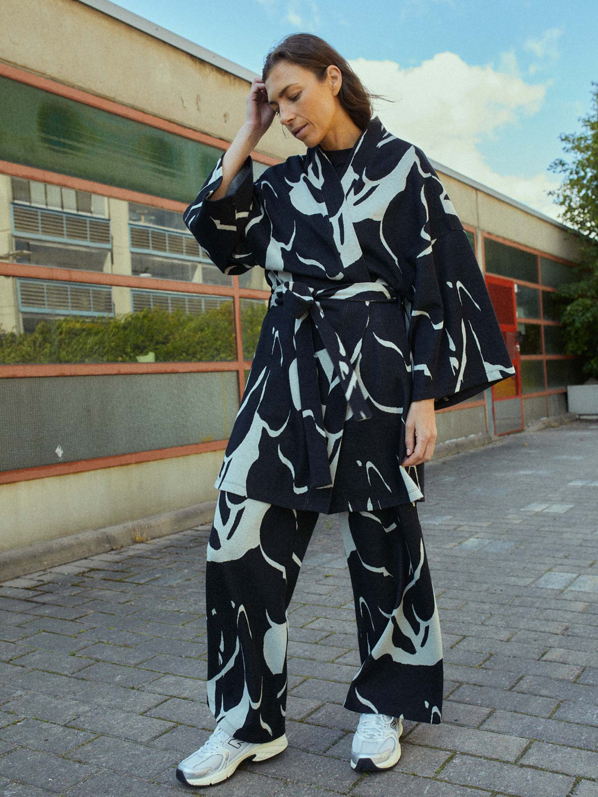 Veste kimono en coton bio | Multicolore "waving jacquard kimono jacket sylvan green/ black"
