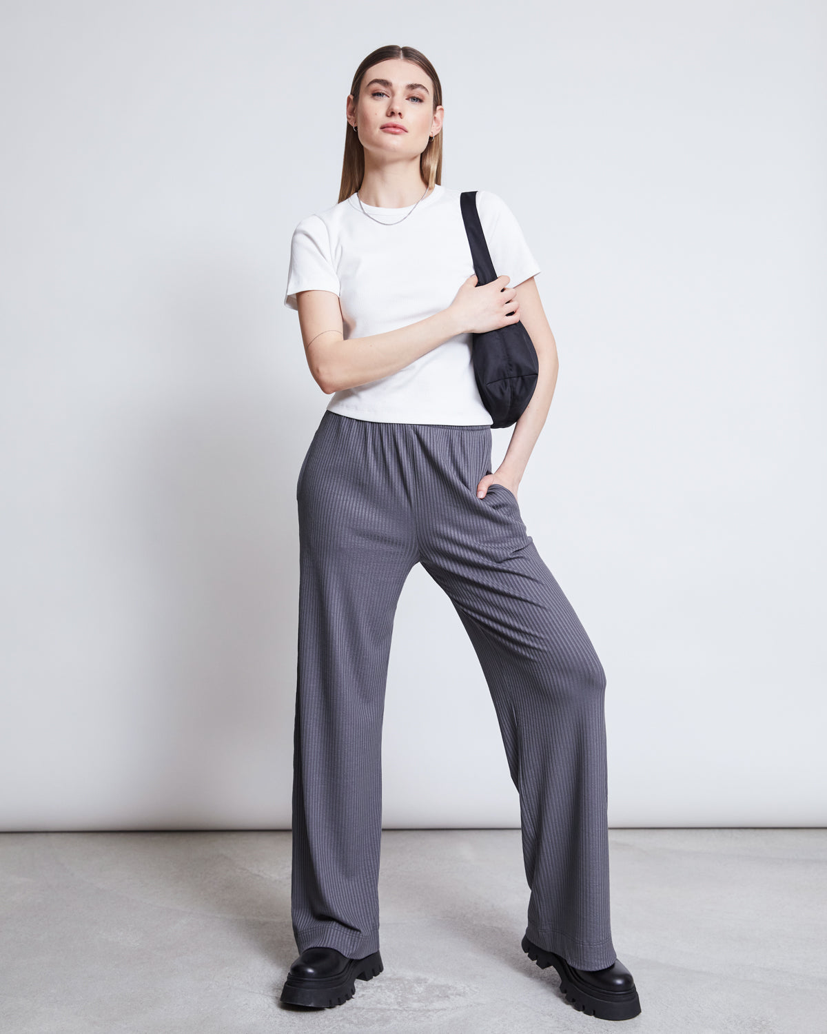 Pantalon ample côtelé en tencel | gris "smilla - dark grey"