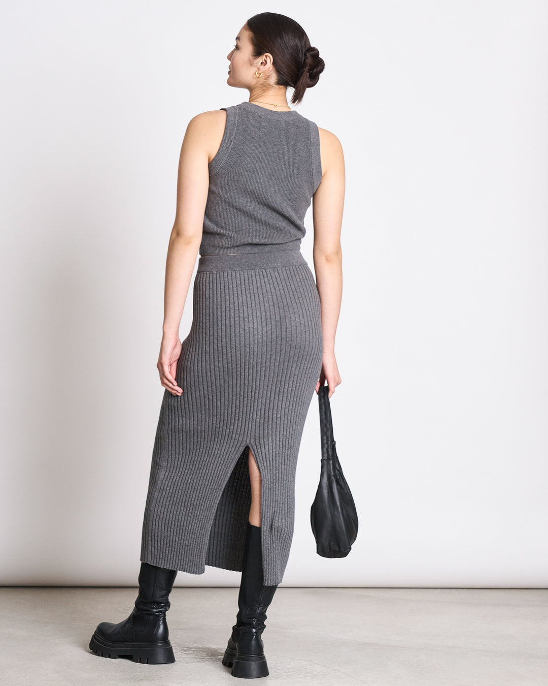 Jupe longue côtelée en coton bio | Gris côtelé "ebba dark grey"