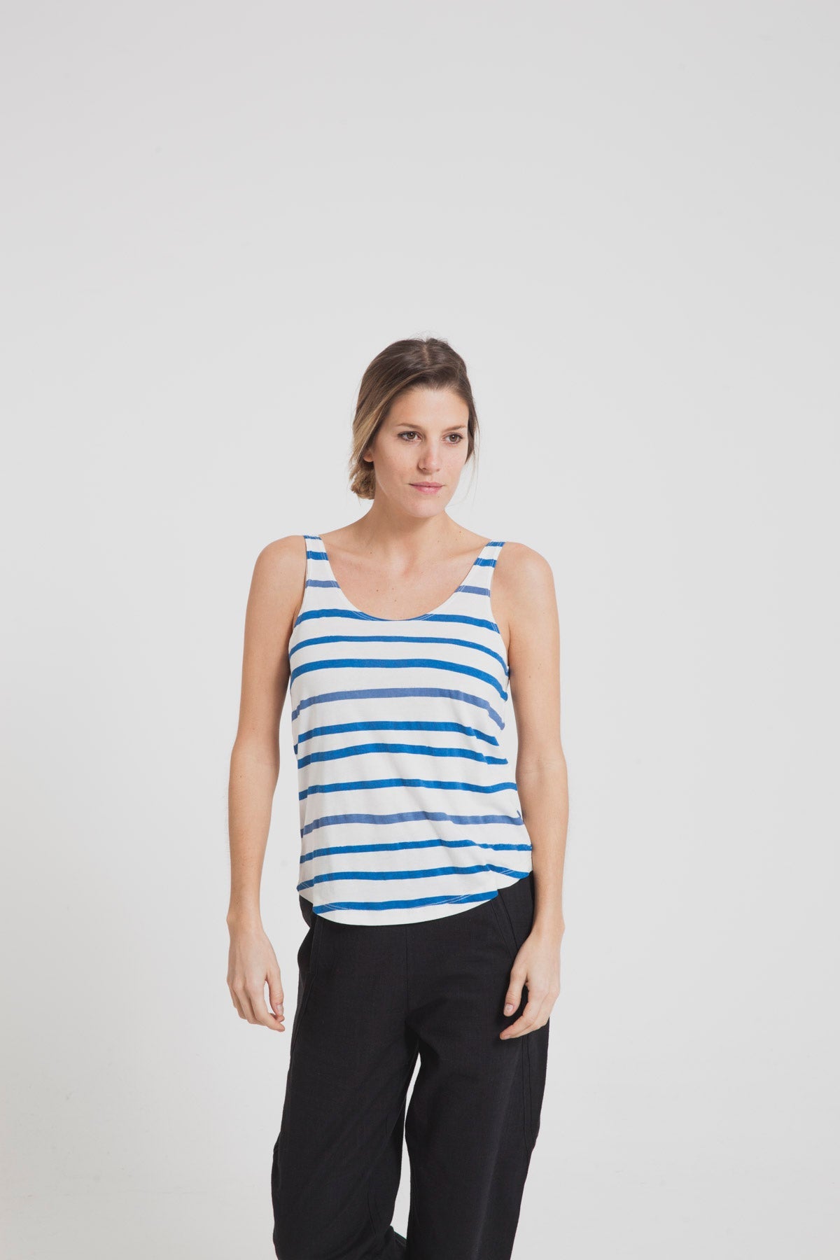 Top rayures bleues en coton bio