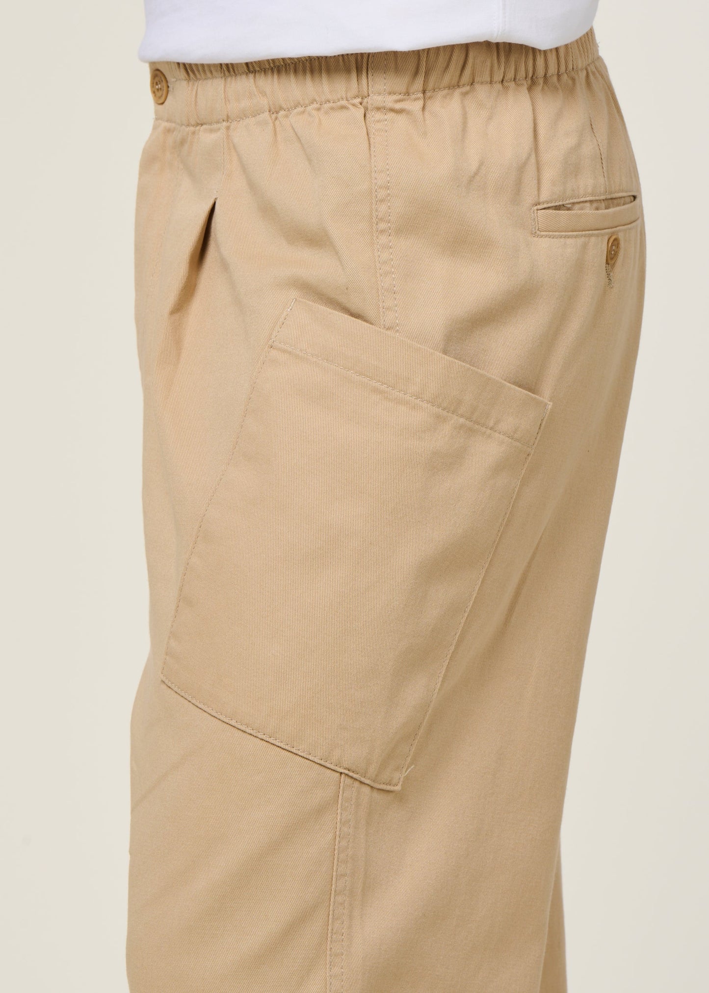 Pantalon large cargo en coton bio | crème "cream max pants"