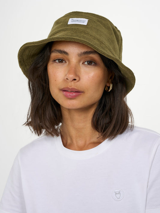 Bob éponge olive en coton bio et matière recyclée - terry bucket hat burned olive