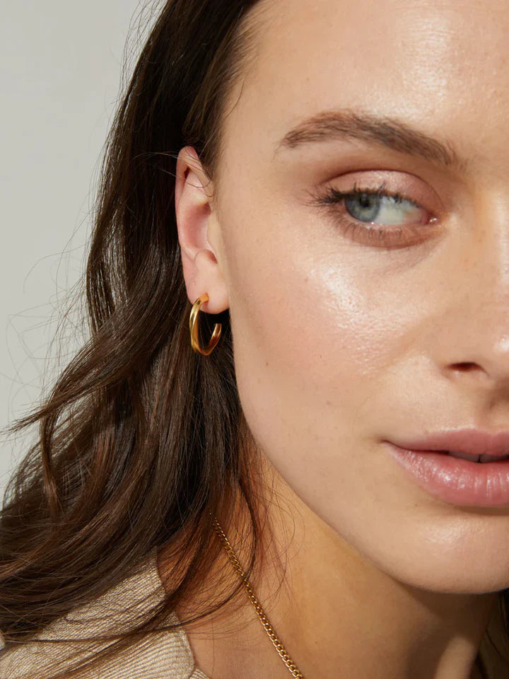 Boucles d'oreilles en plaqué or certifié | doré "twisted earrings - gold"