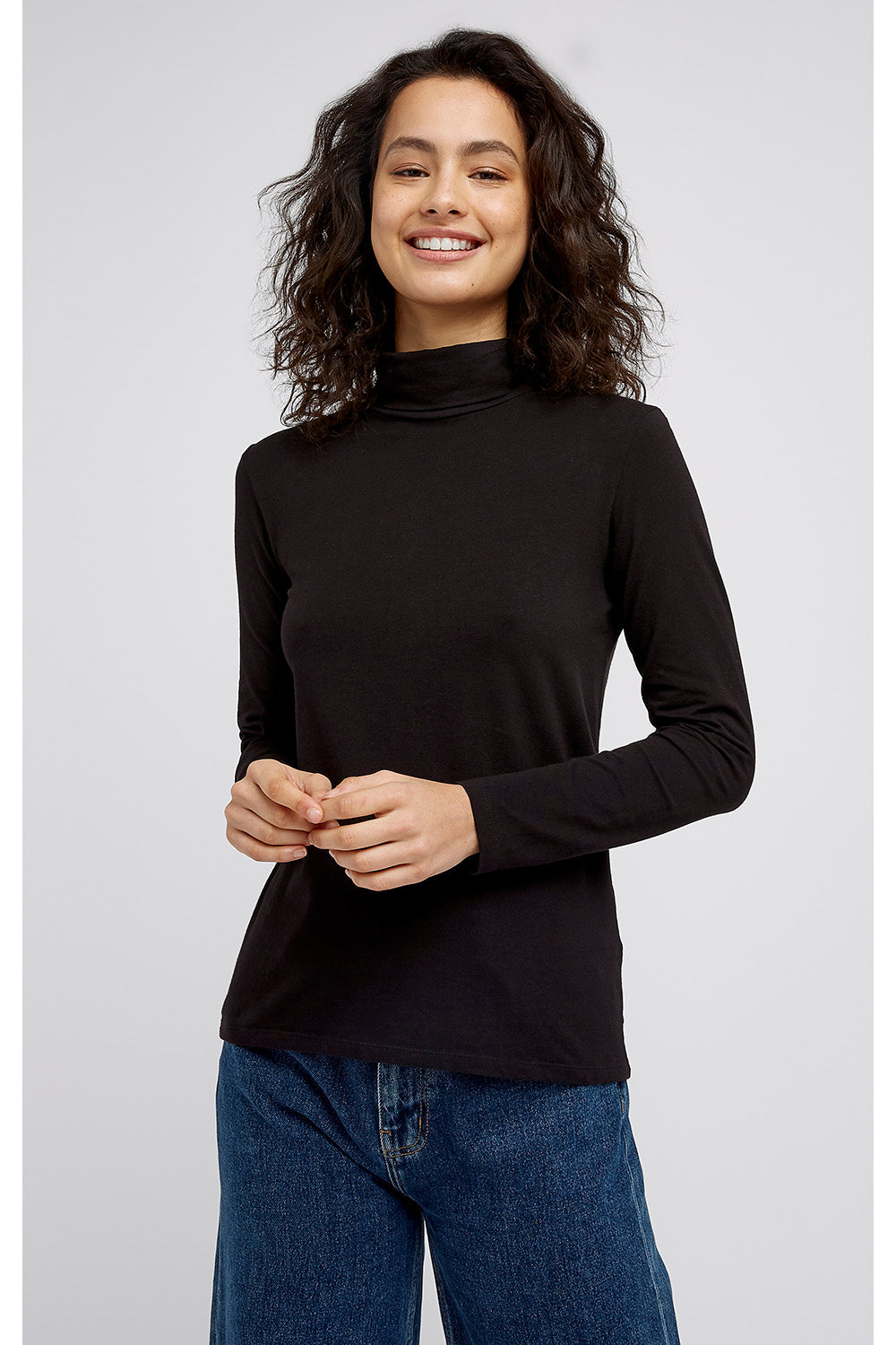 T-shirt manches longues col roulé noir en coton bio - laila