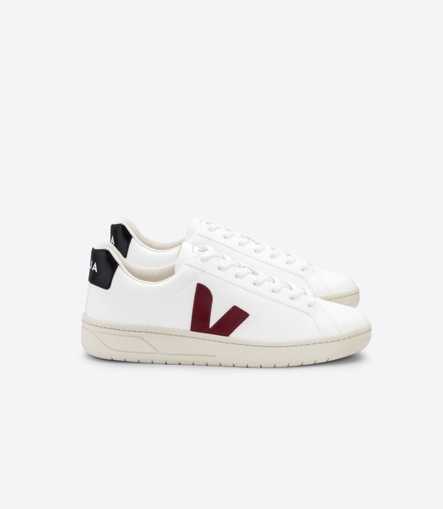 Baskets Urca C.W.L. Marsala Black