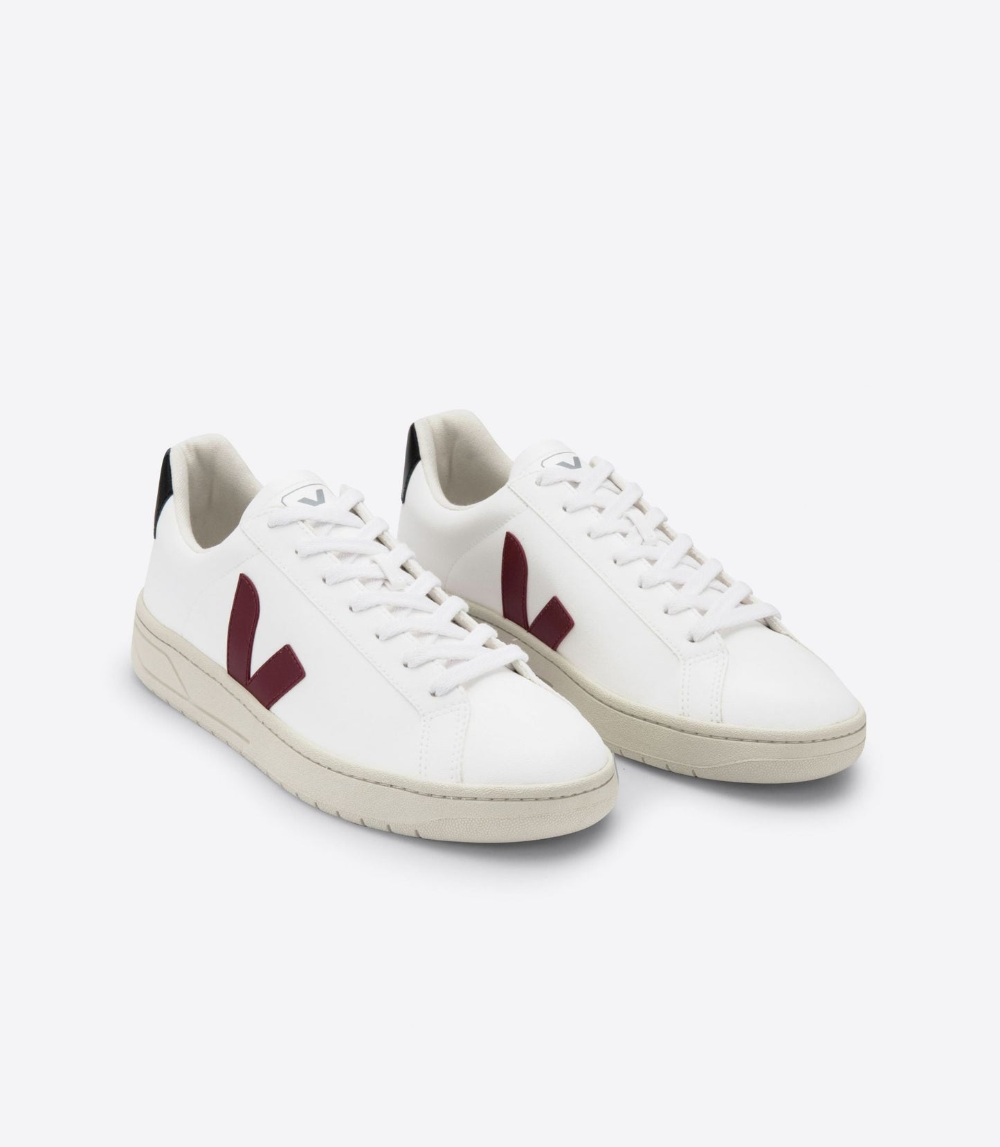 Baskets Urca C.W.L. Marsala Black