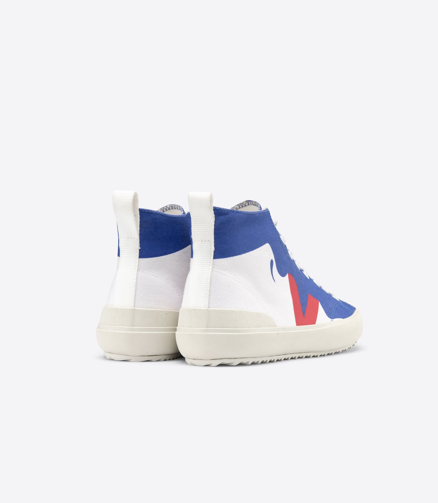 Baskets nova high canvas malika favre lips