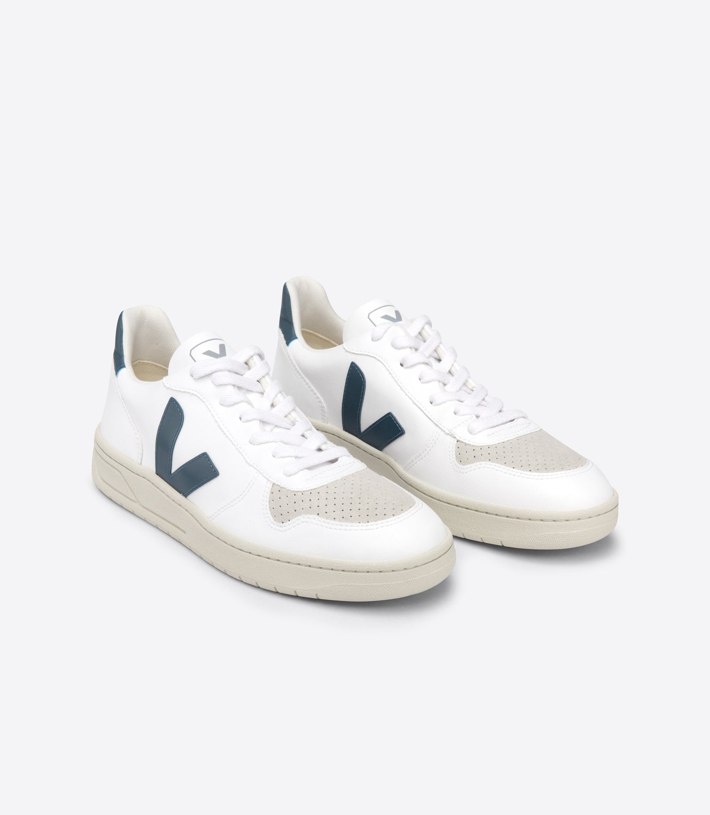 Baskets vegan v-10 cwl white california