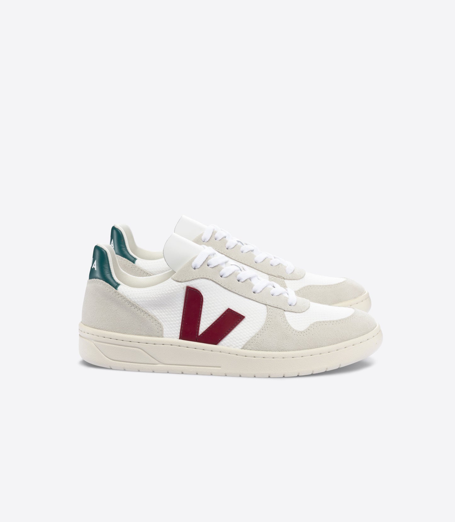 Baskets v-10 b-mesh white marsala brittany