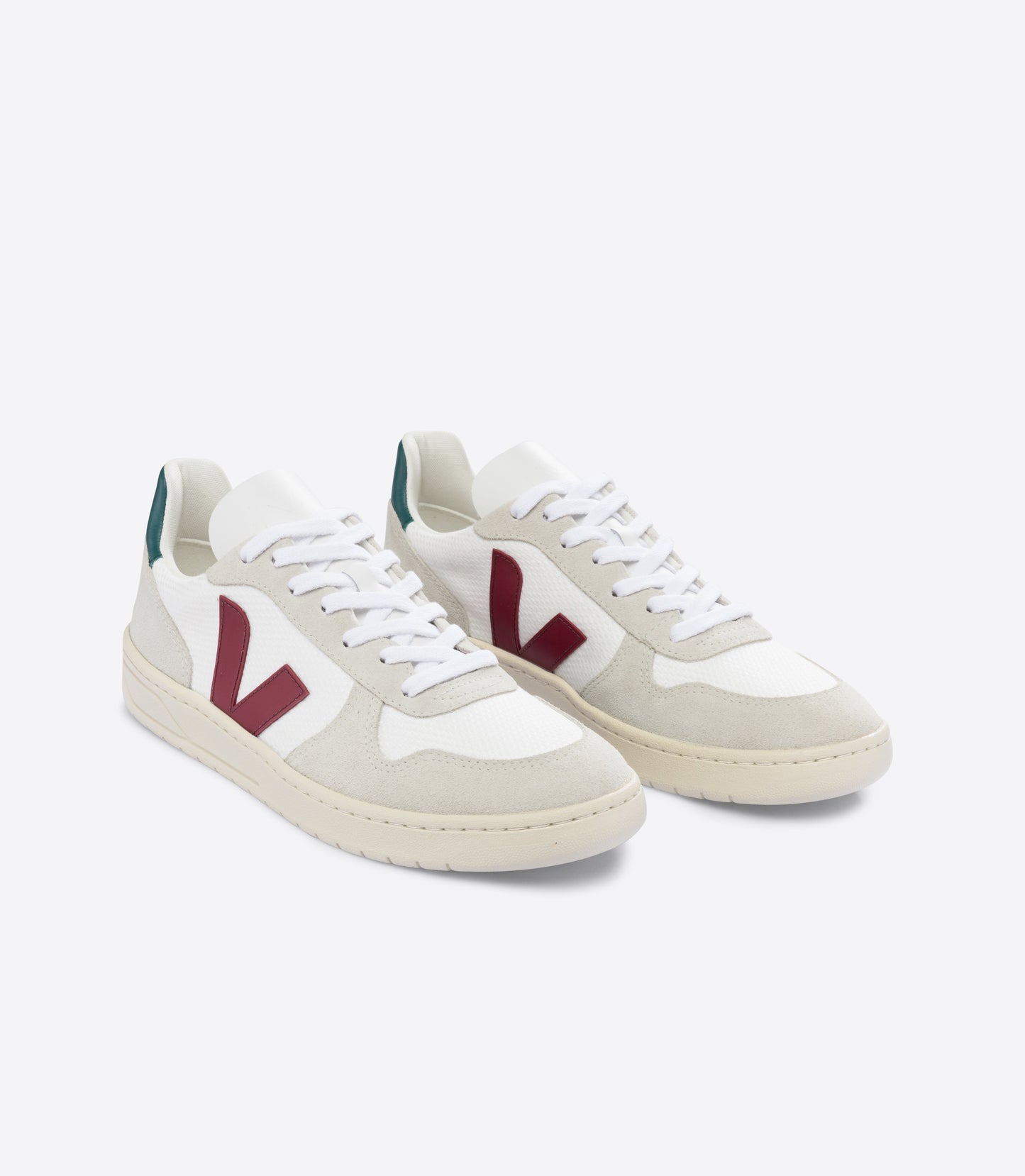 Baskets v-10 b-mesh white marsala brittany