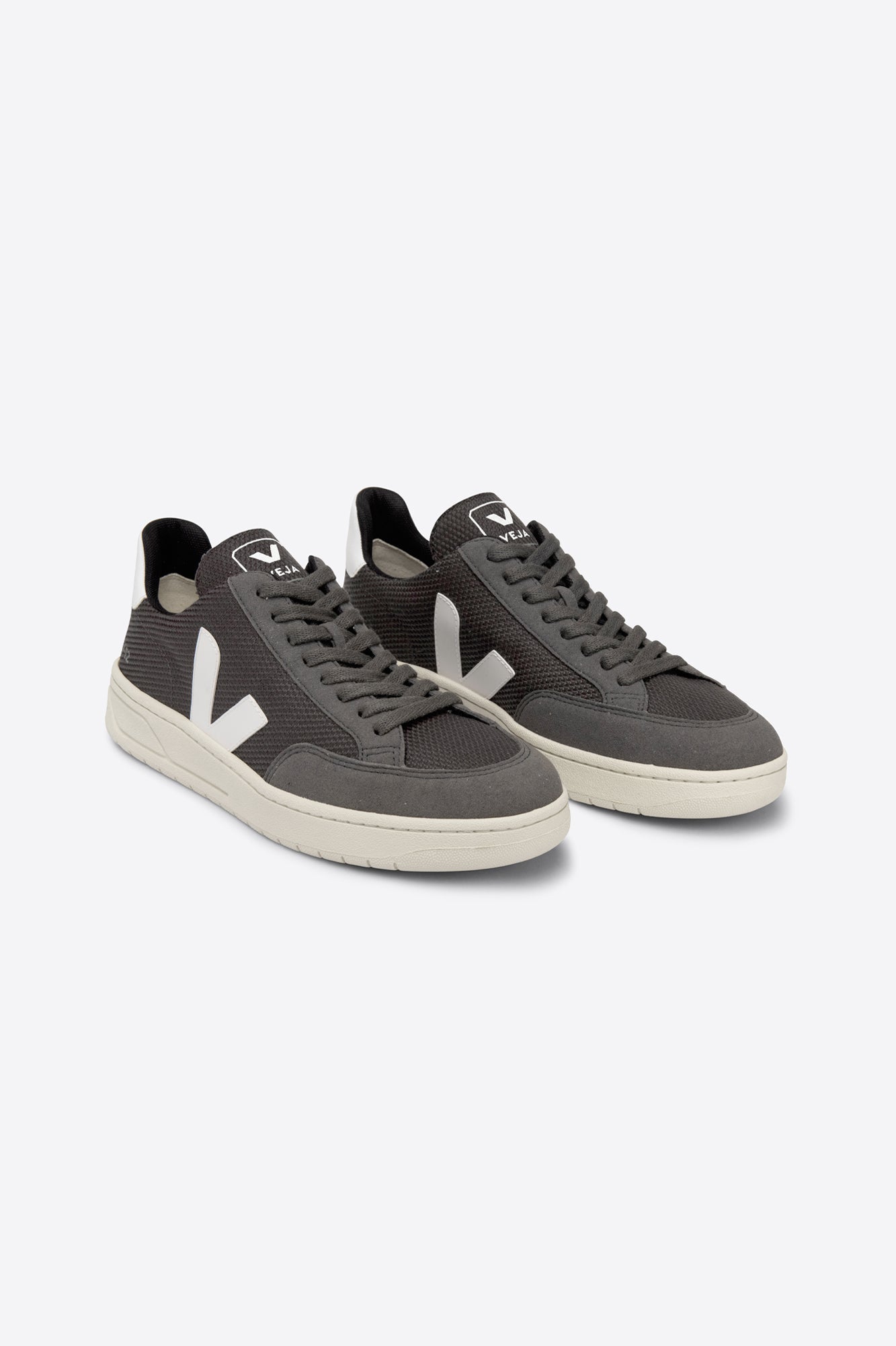 Baskets v-12 B-Mesh graphite white
