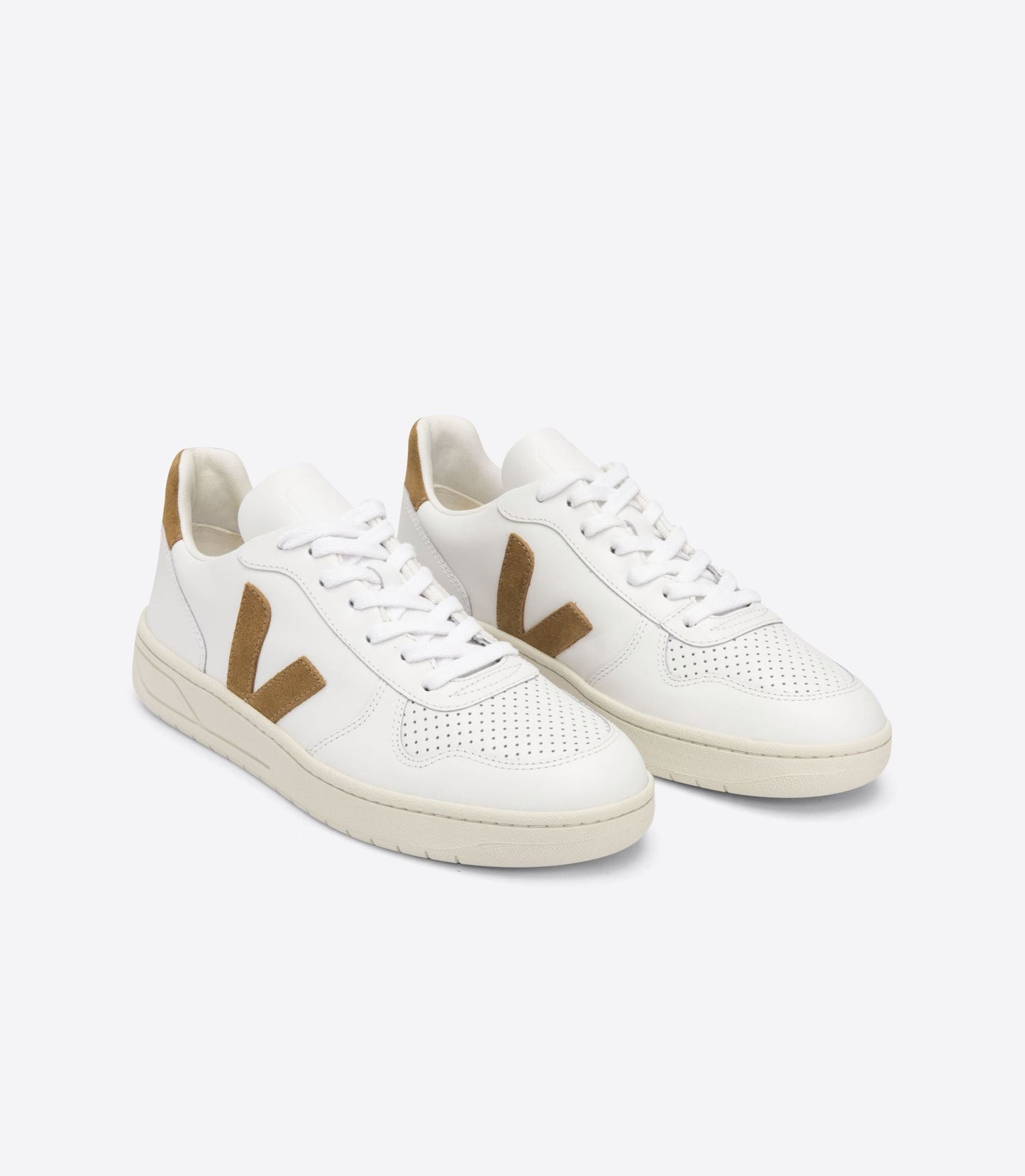 Baskets v-10 leather extra white camel