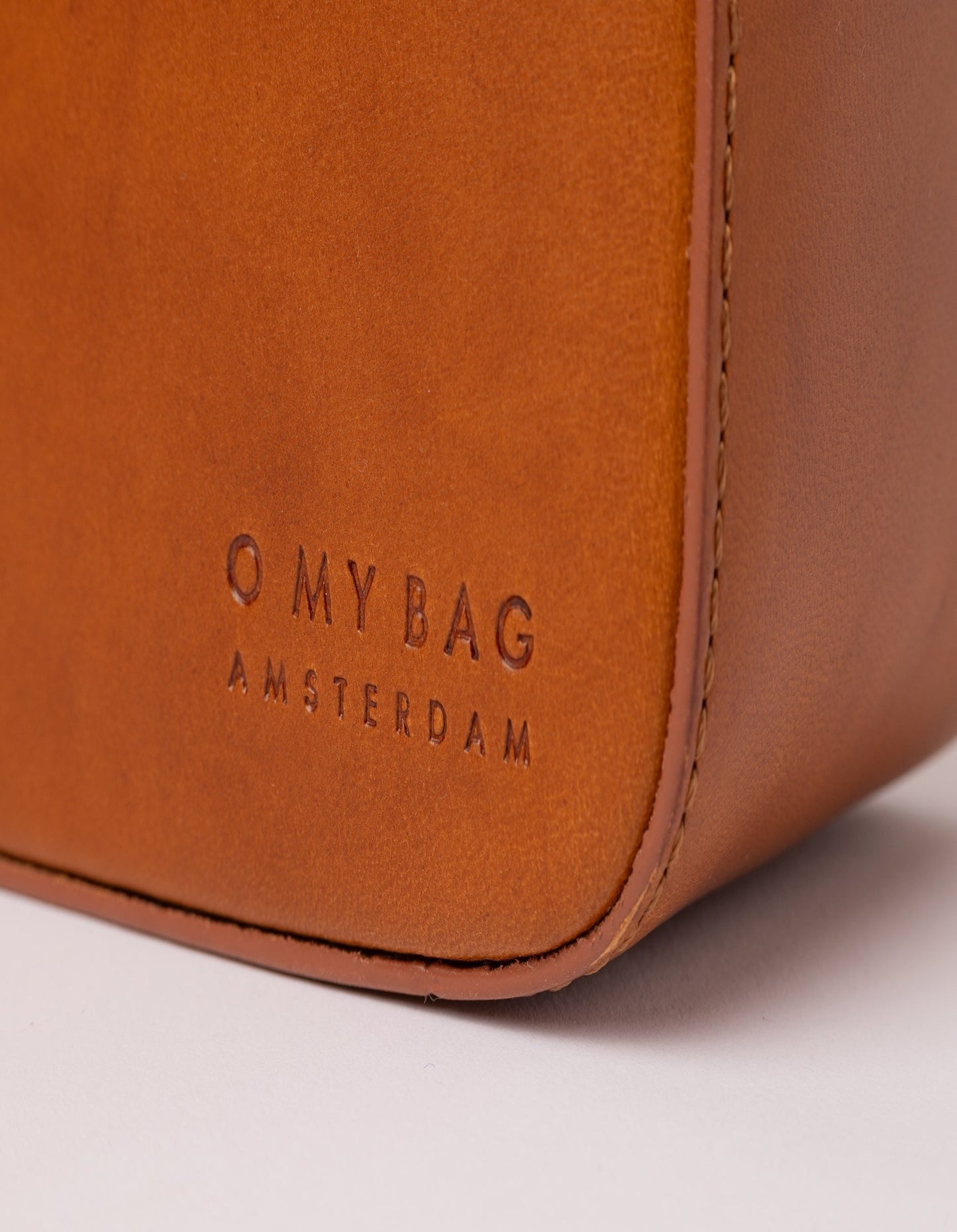 Sac à main en cuir tannage végétal | marron "vicky cognac classic leather"