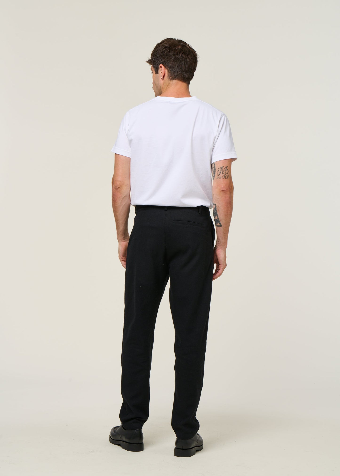 Pantalon droit flanelle en coton biologique | noir "flannel everyday pant - true black"
