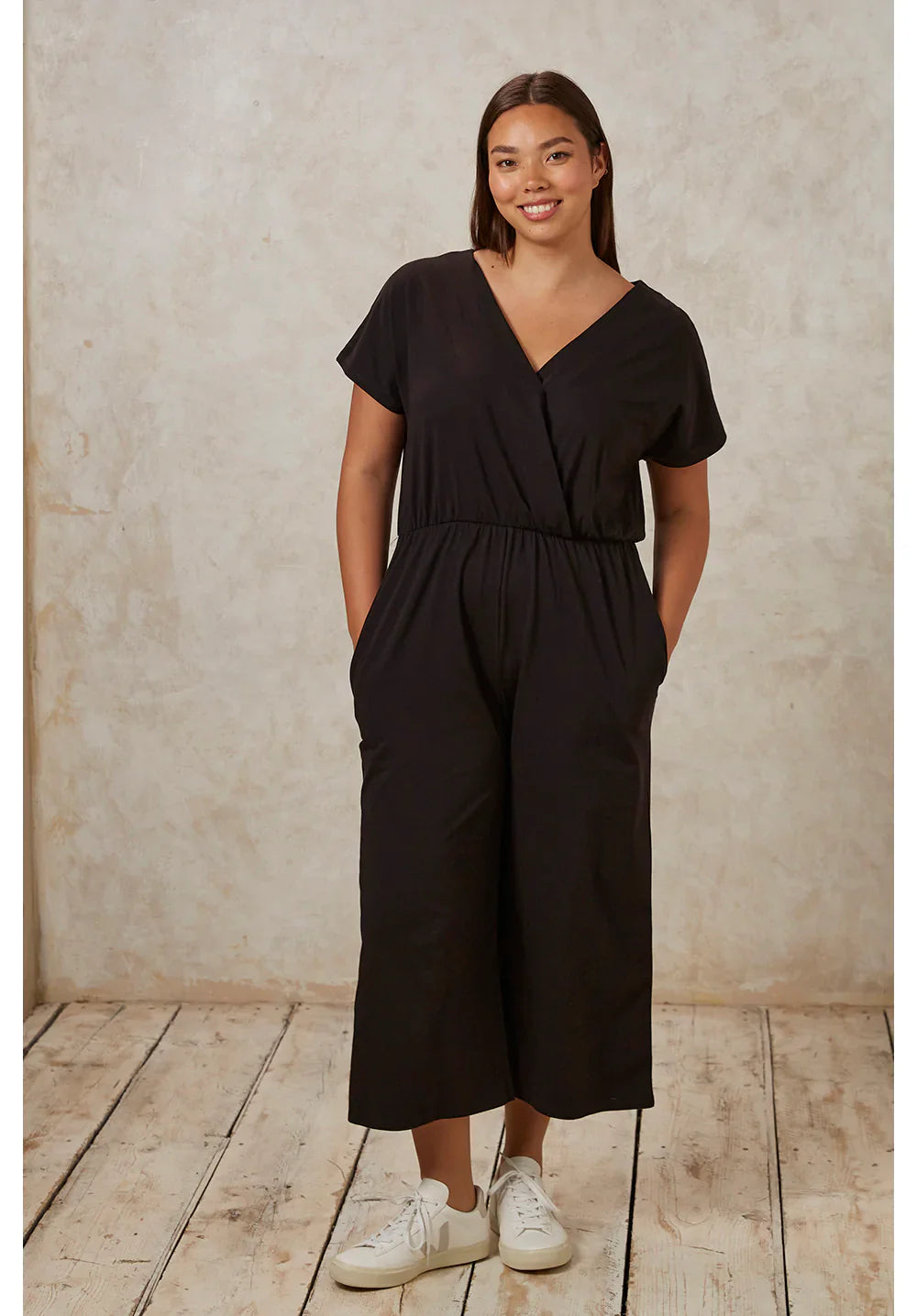 Combinaison fluide noire en coton bio - evelyn jumpsuit