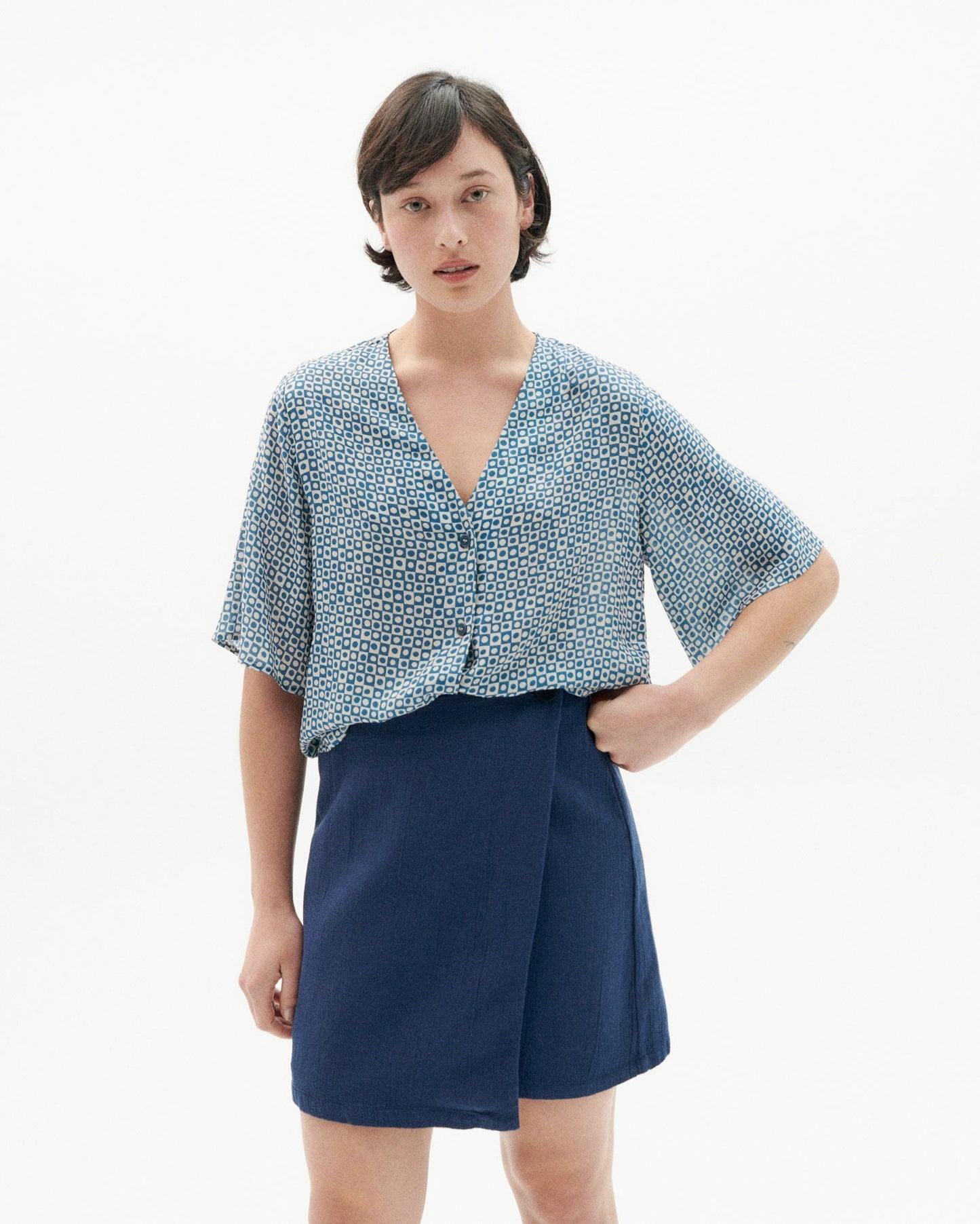 Chemise bleue à motifs en ecovero - blue small spots libelula blouse