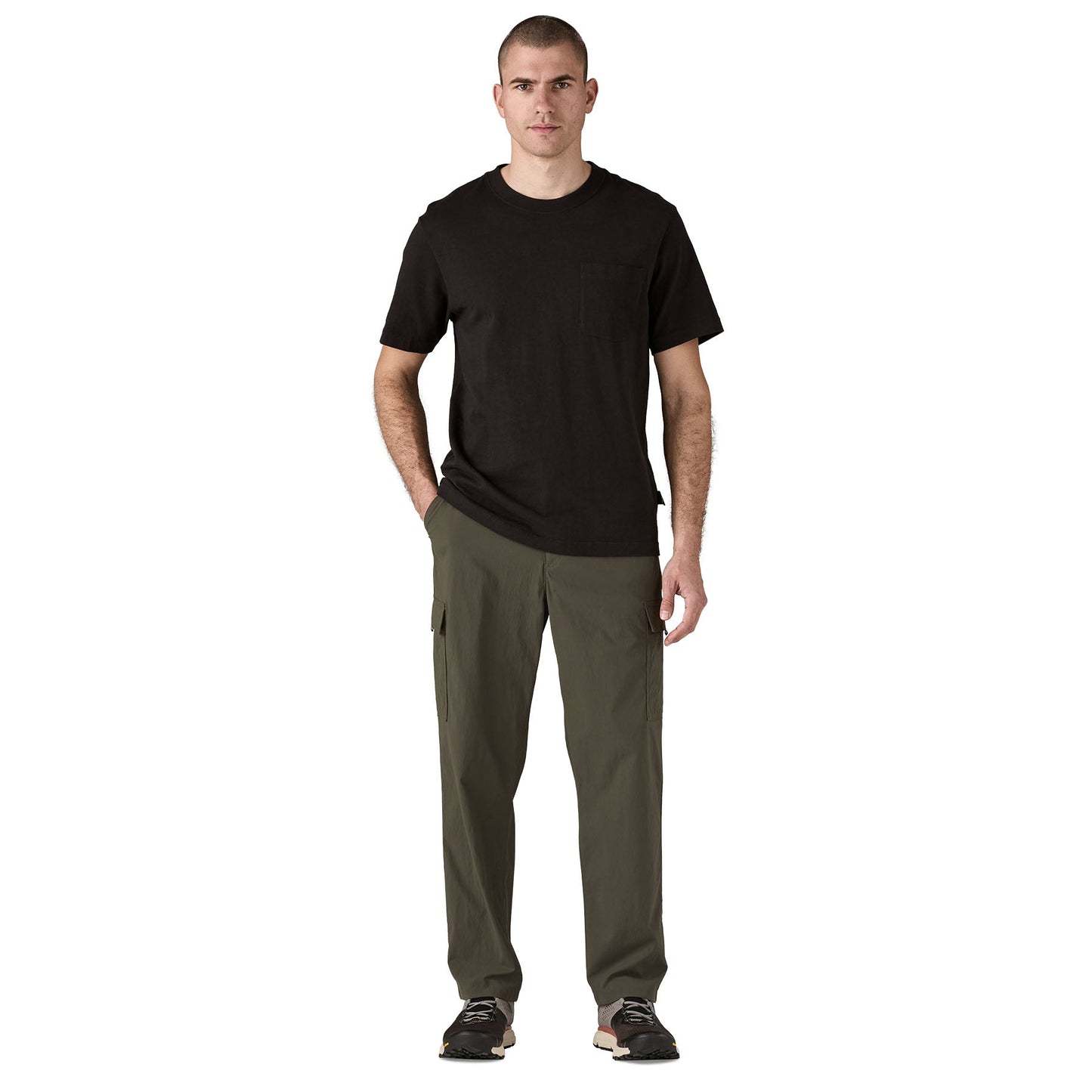 Pantalon en netPlus® (Nylon recyclé) | vert "M's outdoor everyday pants - pine needle green"