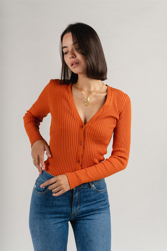 Cardigan fin orange foncé en coton bio - tinnaa burnt