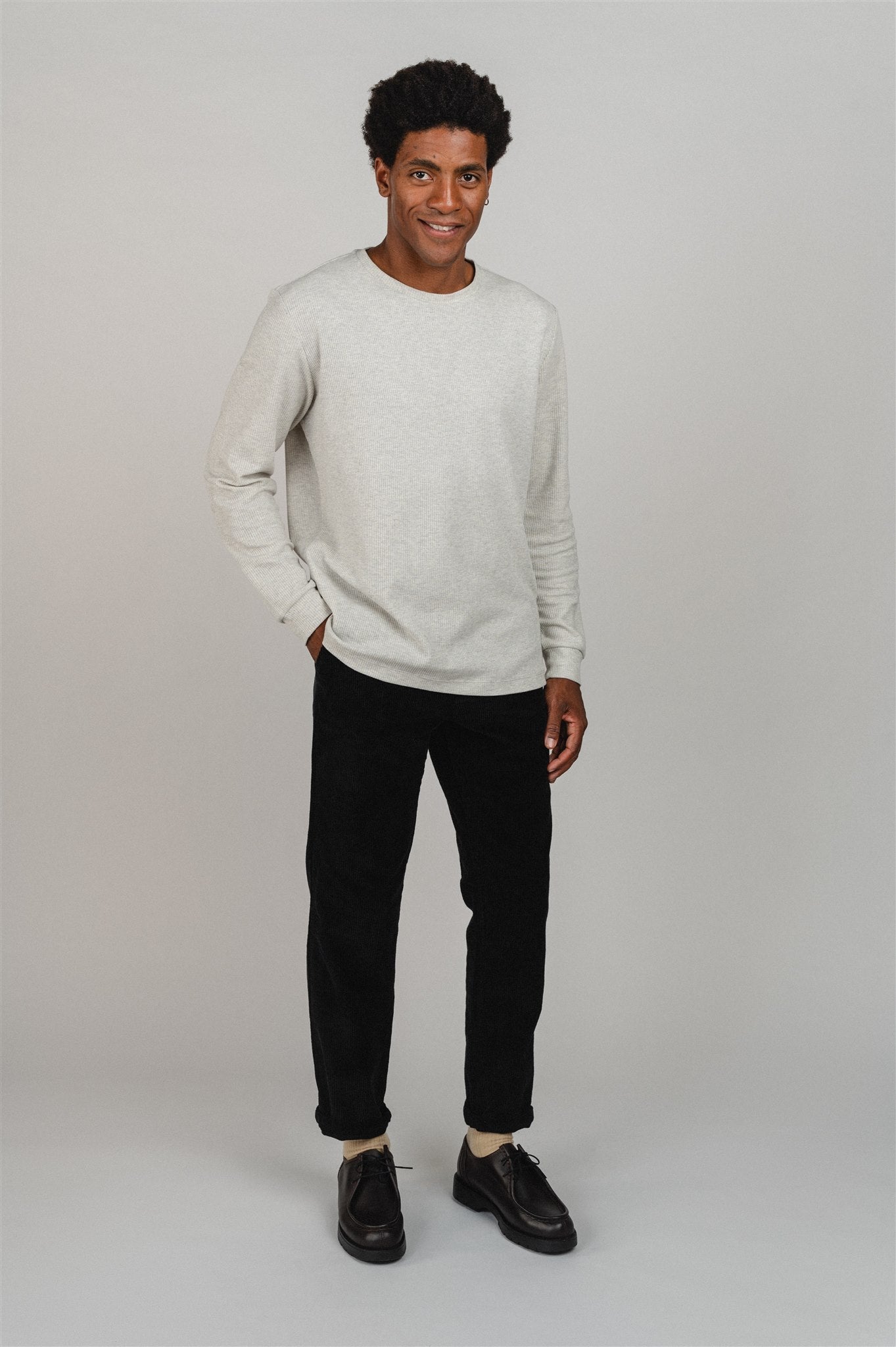 Pantalon chino droit noir en velours en coton bio - chuck Black Jet