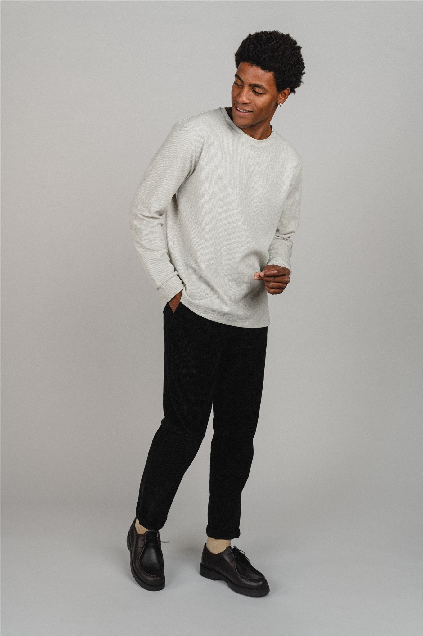 Pantalon chino droit noir en velours en coton bio - chuck Black Jet
