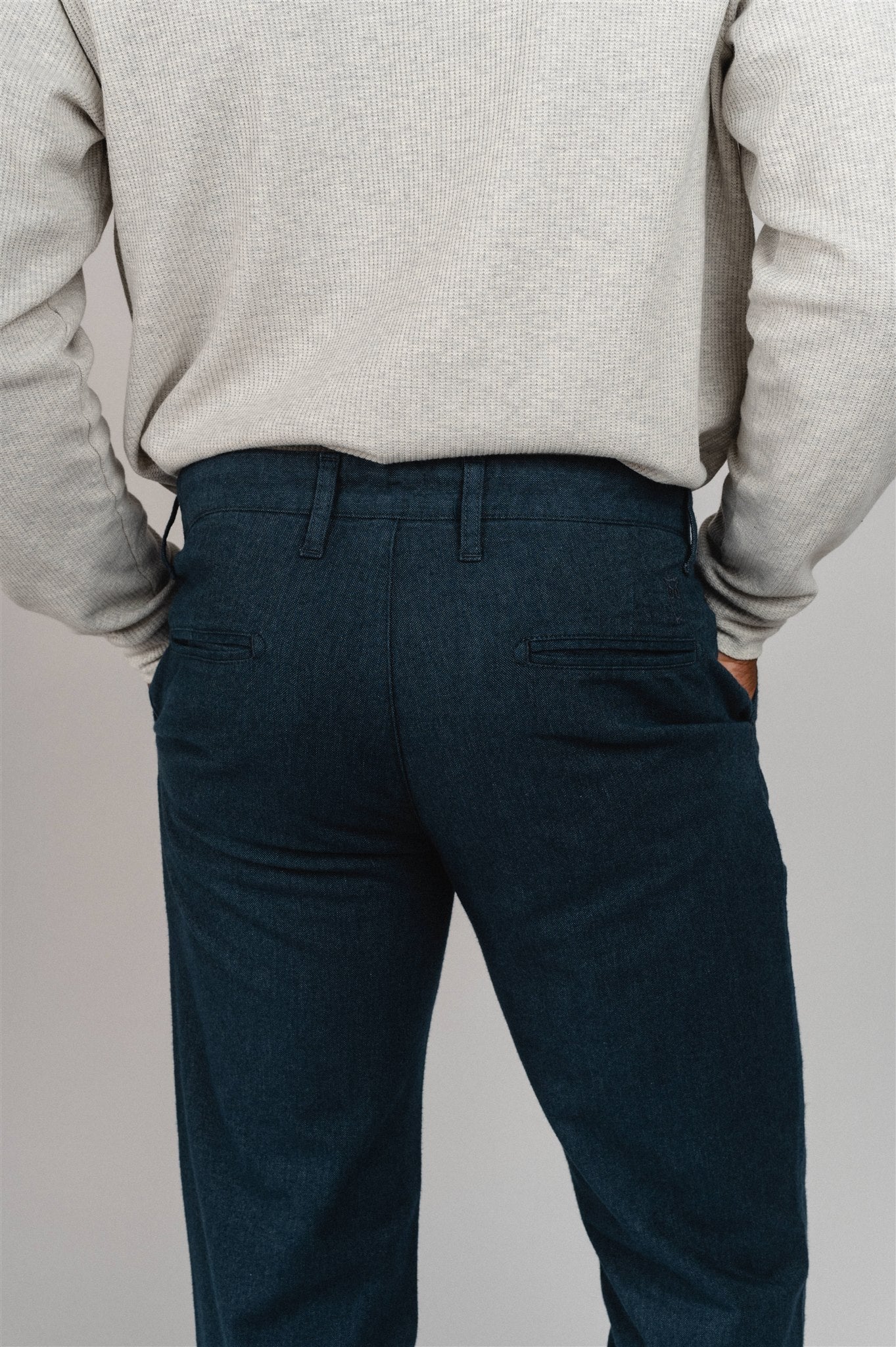 Chino slim bleu nuit en flanelle de coton bio - luca slim flannel chino total eclipse