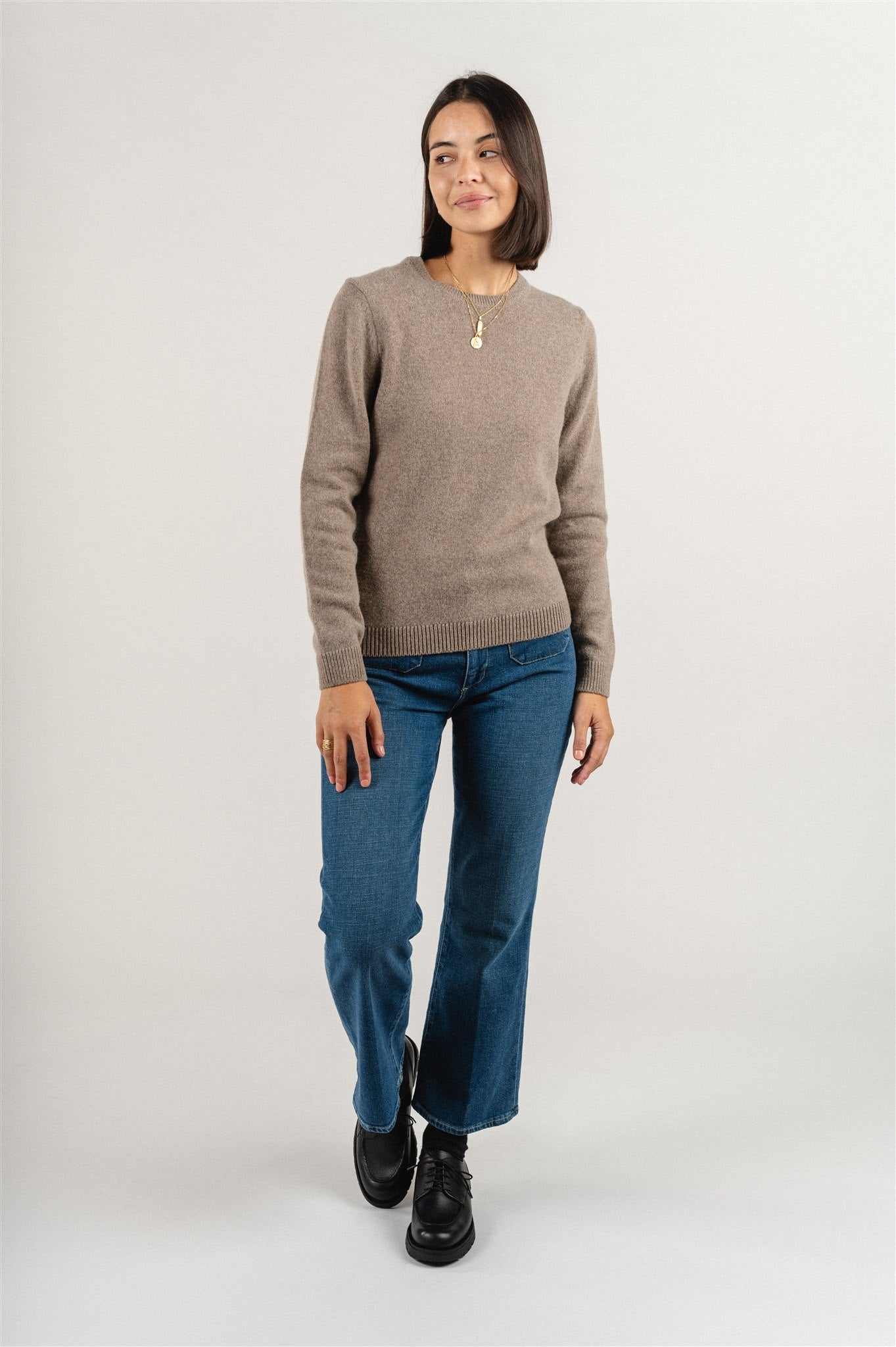 Pull col rond marron en laine mérinos recyclée - warm taupe