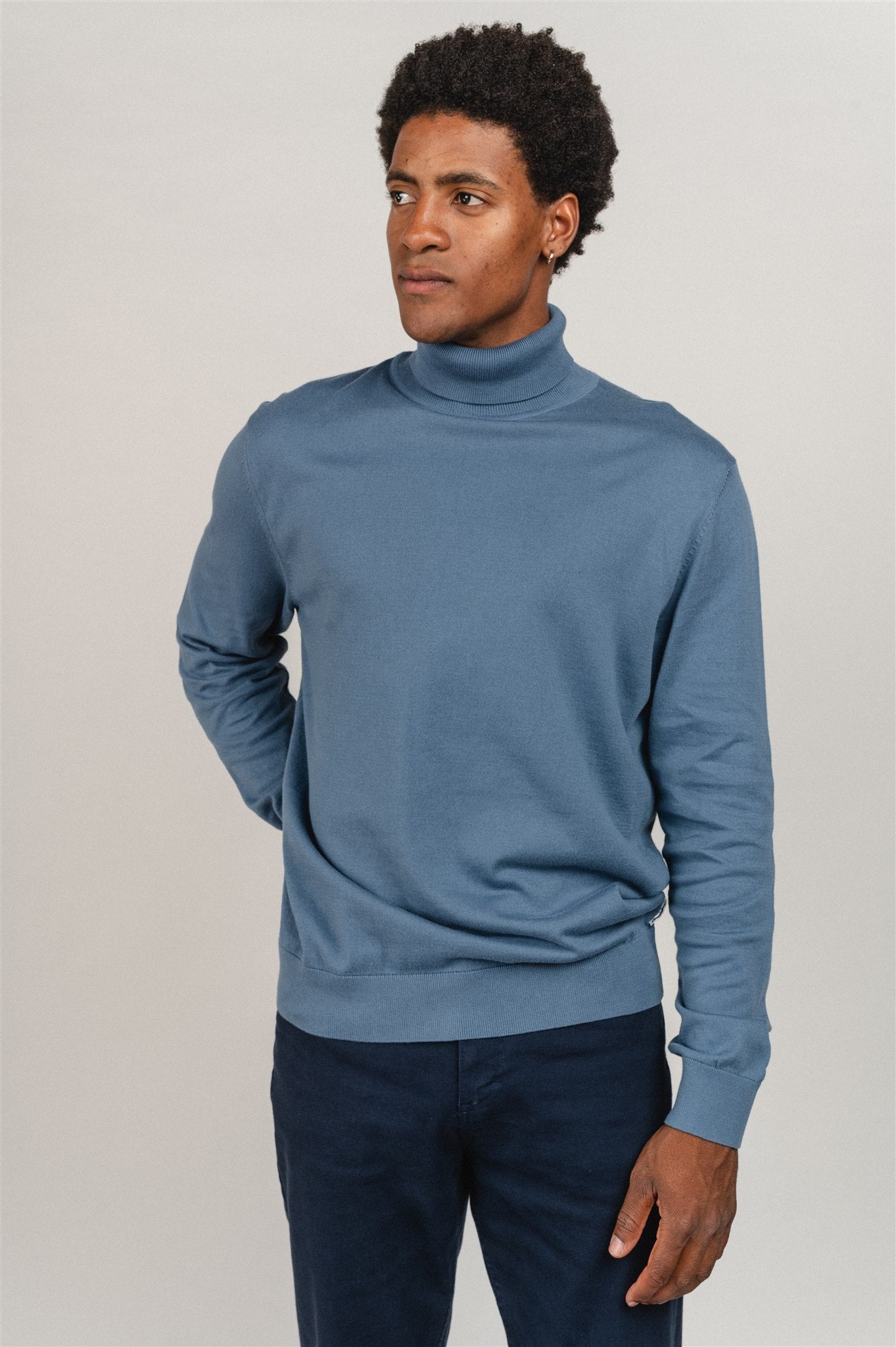 Pull col roulé bleu en coton bio - glaan solid blue steel