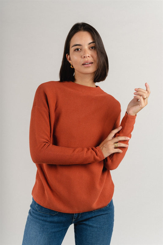 Pull à col rond terracotta en coton bio - medinaa brick