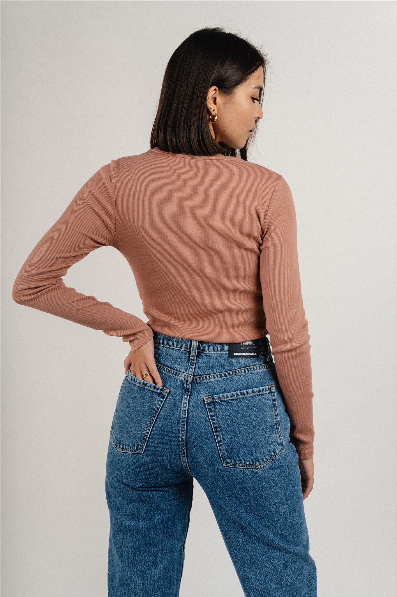 T-shirt manches longues côtelé en coton bio | vieux rose "rosewood mist"